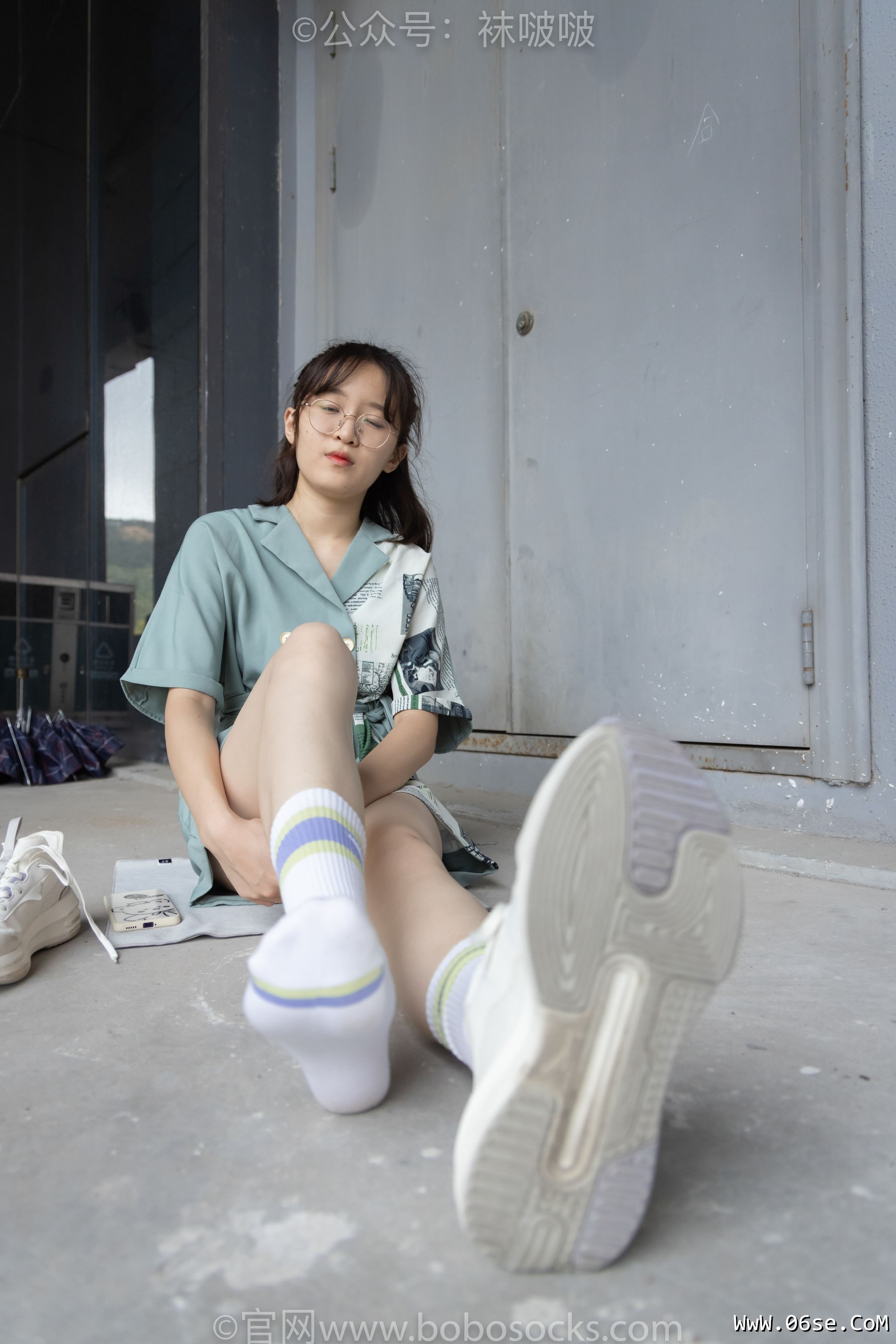 图片[56]-BoBoSocks袜啵啵 No.025 熊熊-安踏运动鞋、白色棉袜、裸足[146P]-六色网