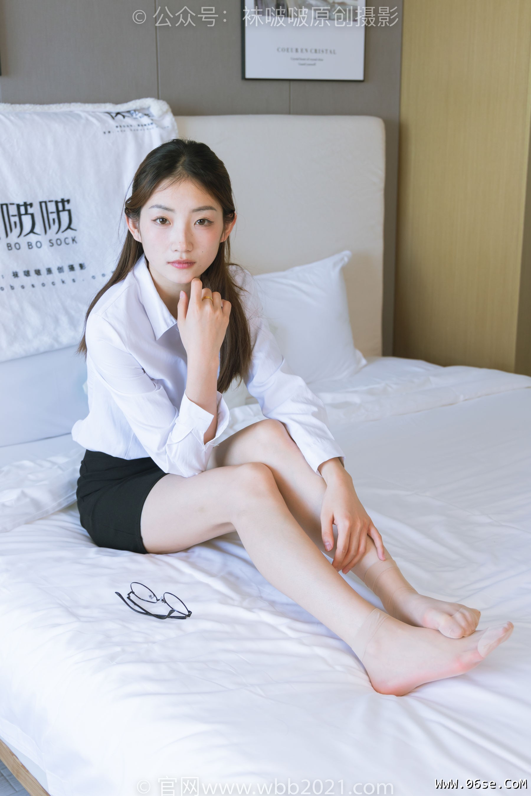 图片[106]-BoBoSocks袜啵啵 No.246 小沫 -高跟鞋、绿色丝袜、短肉丝、短黑丝、裸足、ol制服[140P]-六色网