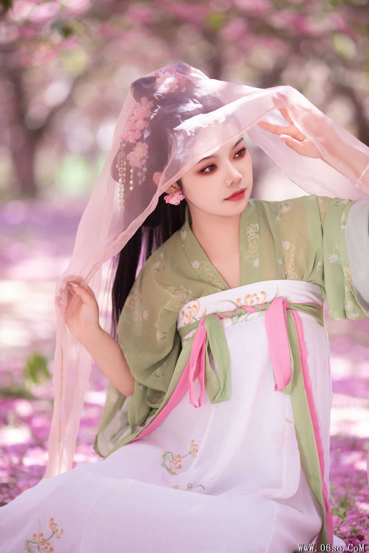 图片[19]-YiTuYu艺图语 Vol.7102 Wan Yi[23P]-六色网