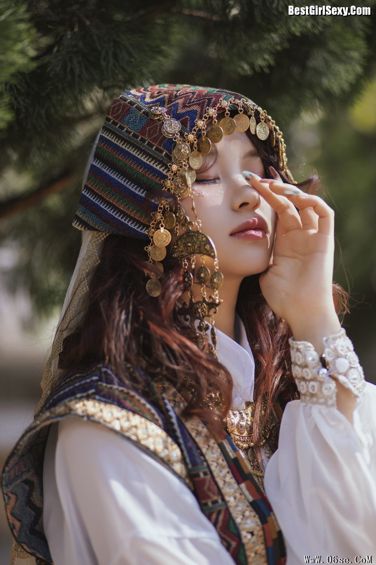 图片[6]-YiTuYu艺图语 Vol.4052 Xiong Si Qi[22P]-六色网