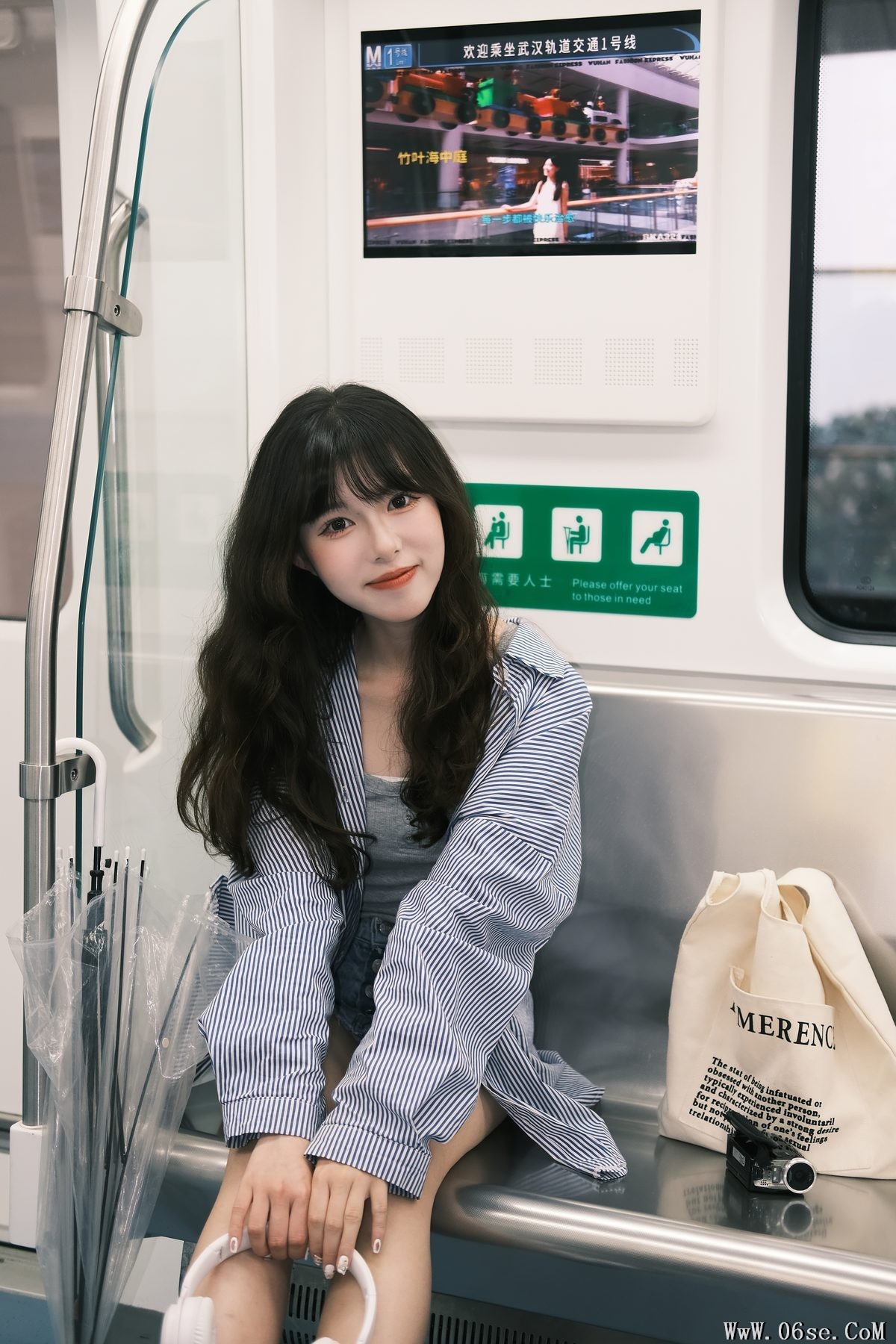 图片[20]-YiTuYu艺图语 Vol.5530 Lin Lin[24P]-六色网