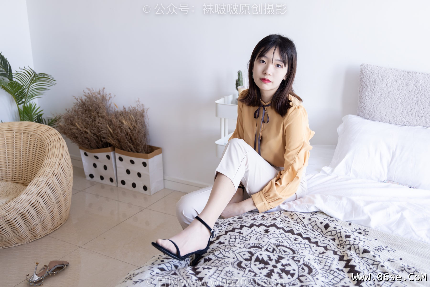 图片[92]-BoBoSocks袜啵啵 No.240 小甜豆-三双高跟鞋、肉丝、裸足[156P]-六色网