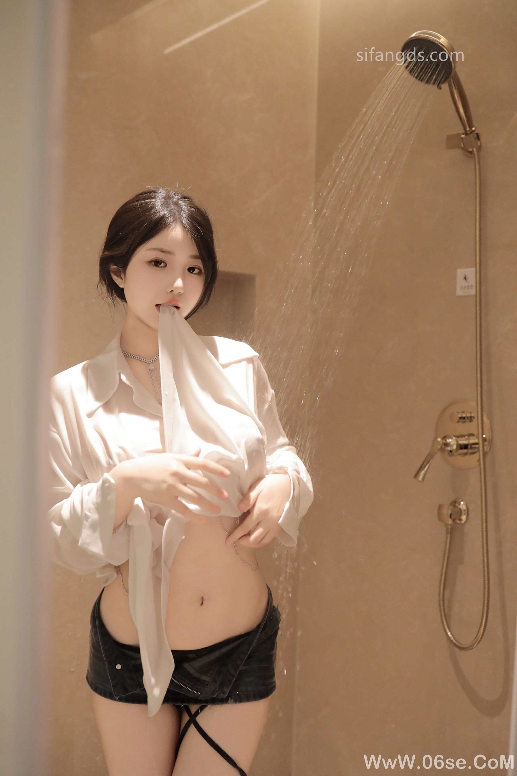 图片[43]-私购流出 NO.8400 陈小花《私购流出》[92P + 8V]-六色网