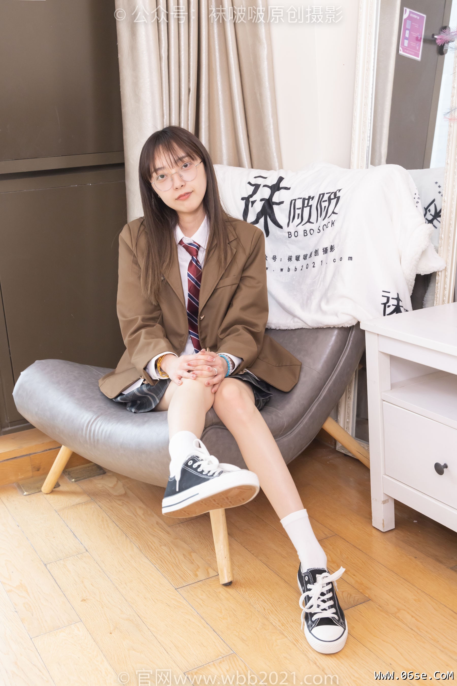 图片[14]-BoBoSocks袜啵啵 No.370 稚予 -板鞋、白棉袜、灰色棉船袜[140P]-六色网