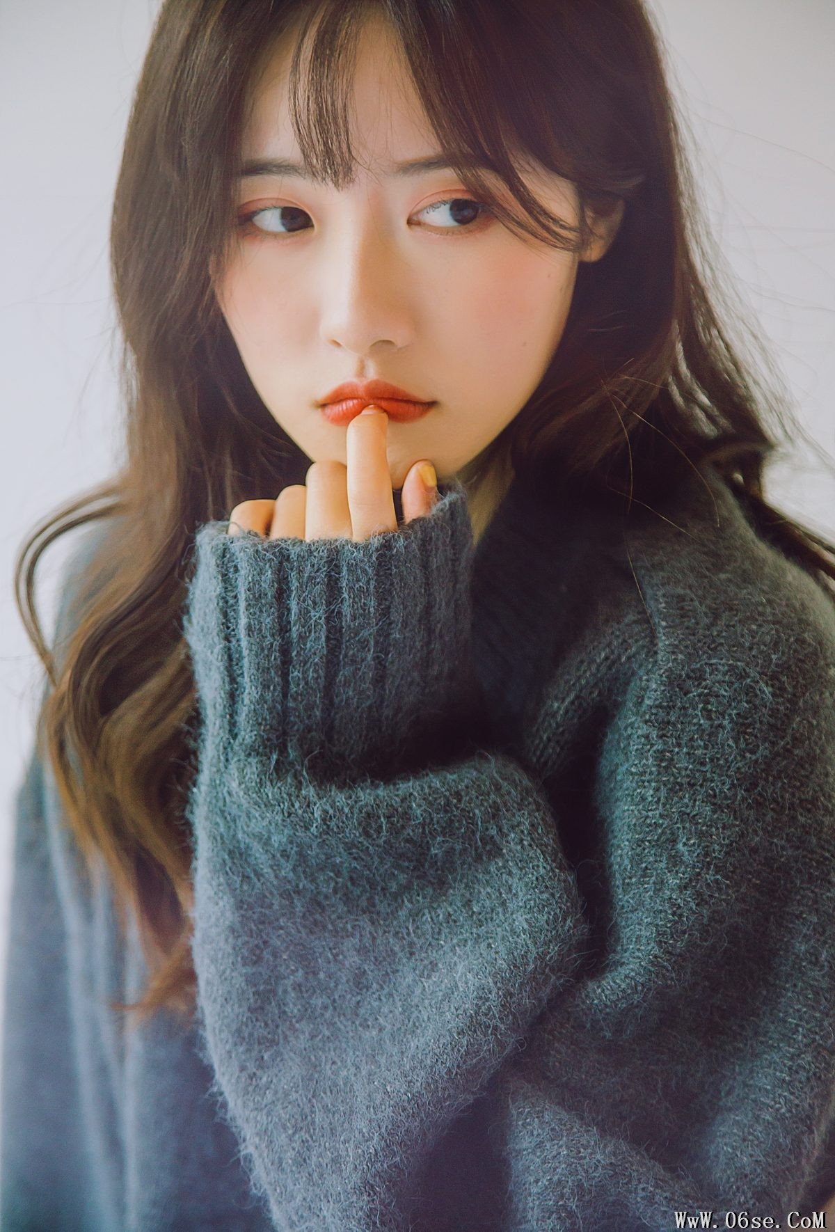 图片[20]-YiTuYu艺图语 Vol.3215 Li Wo Yun Yun[24P]-六色网