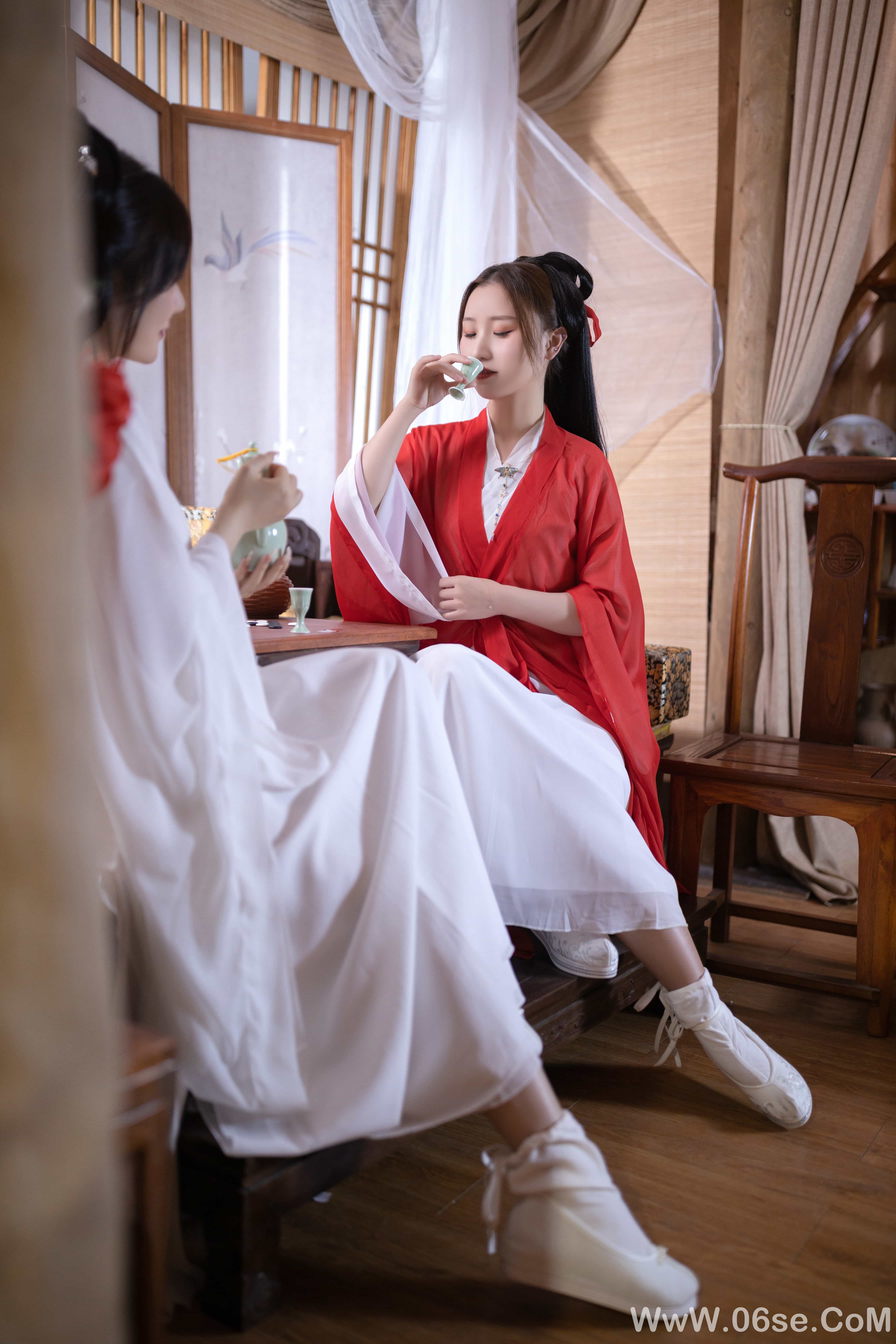 图片[31]-秀人名模鱼子酱Fish内部私购未上架《双女古装剧情》写真[153P]-六色网