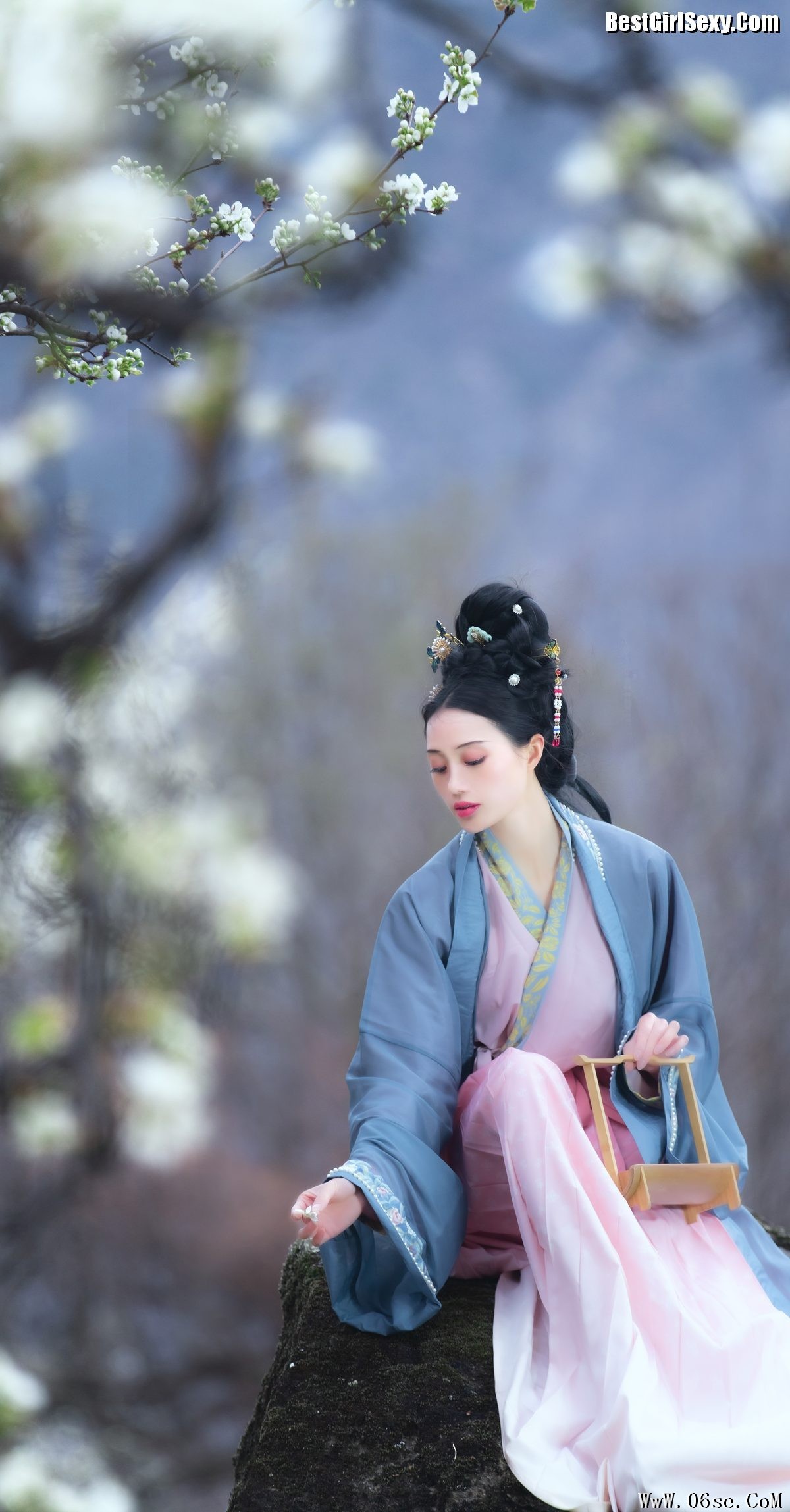 图片[37]-YiTuYu艺图语 Vol.3999 Wei Wei[43P]-六色网