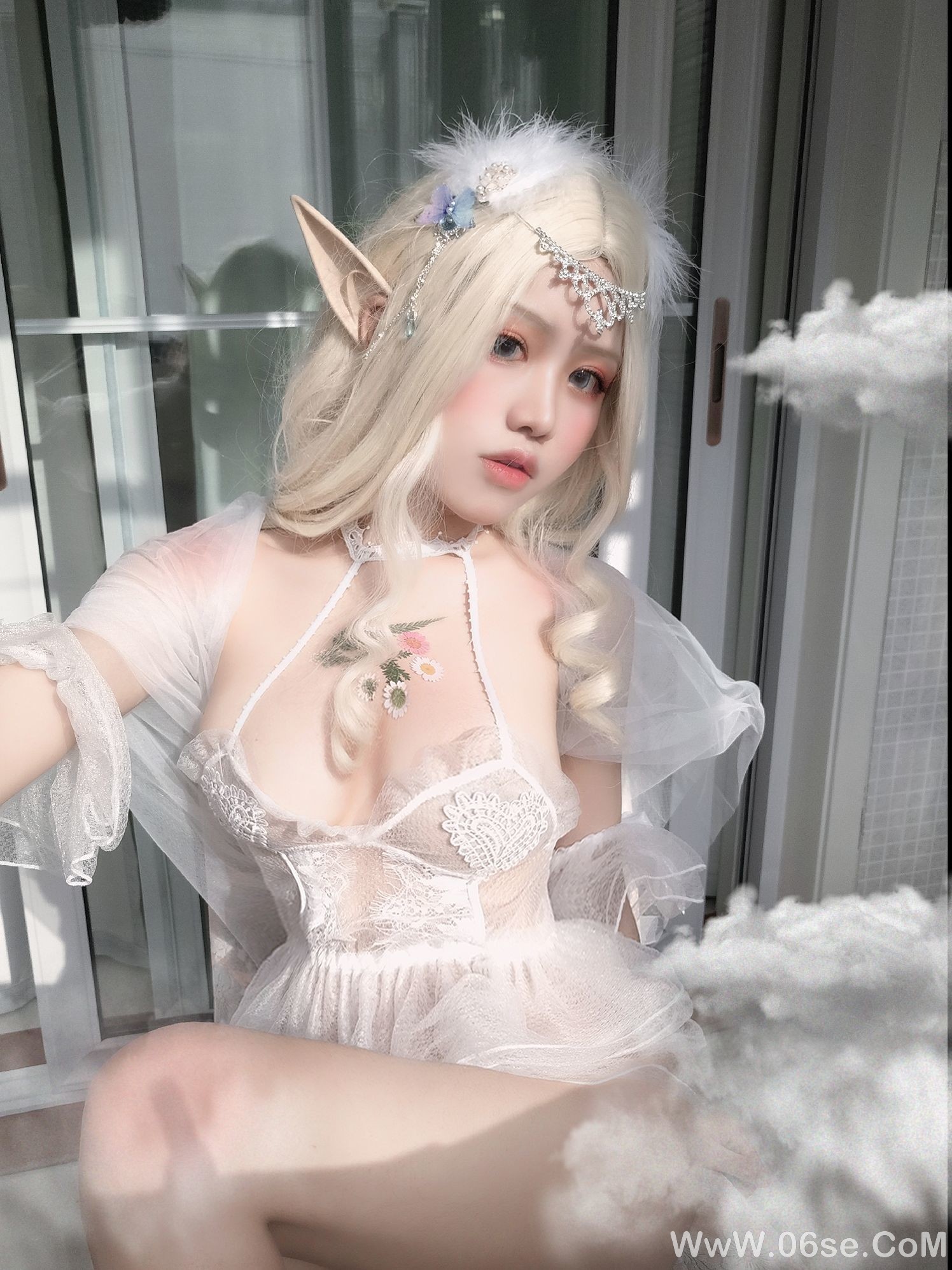 图片[17]-一笑芳香沁写真 少女与花[25P]-六色网