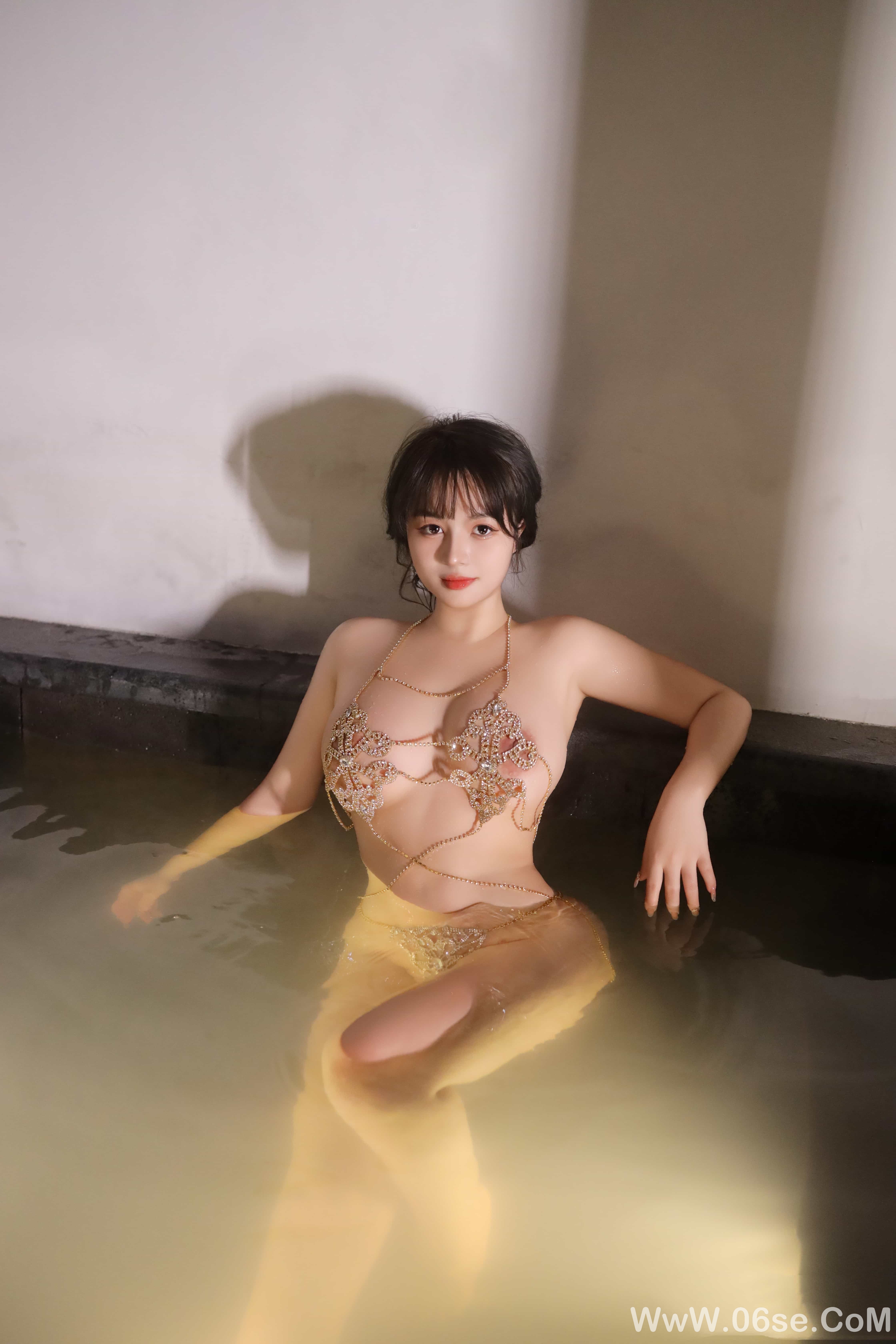 图片[12]-沈思怡 – 温泉[84P]-六色网