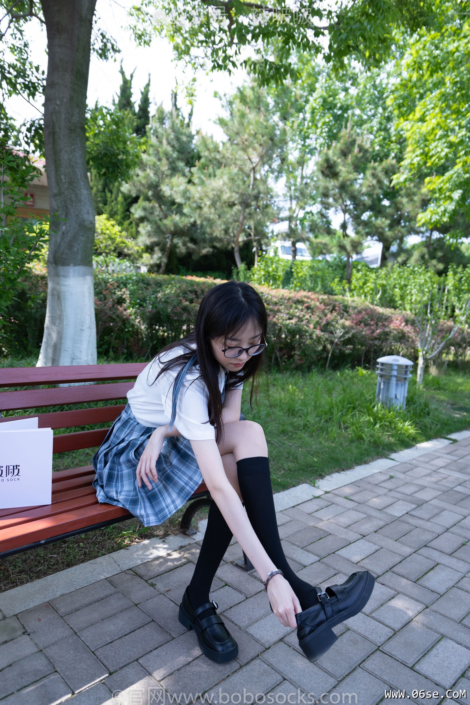 图片[41]-BoBoSocks袜啵啵 No.007 稚予-JK制服、皮鞋、黑色中筒棉袜、肉丝[143P]-六色网