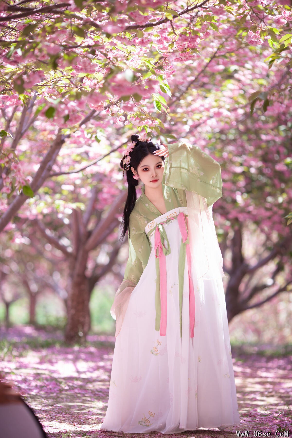 图片[5]-YiTuYu艺图语 Vol.7102 Wan Yi[23P]-六色网