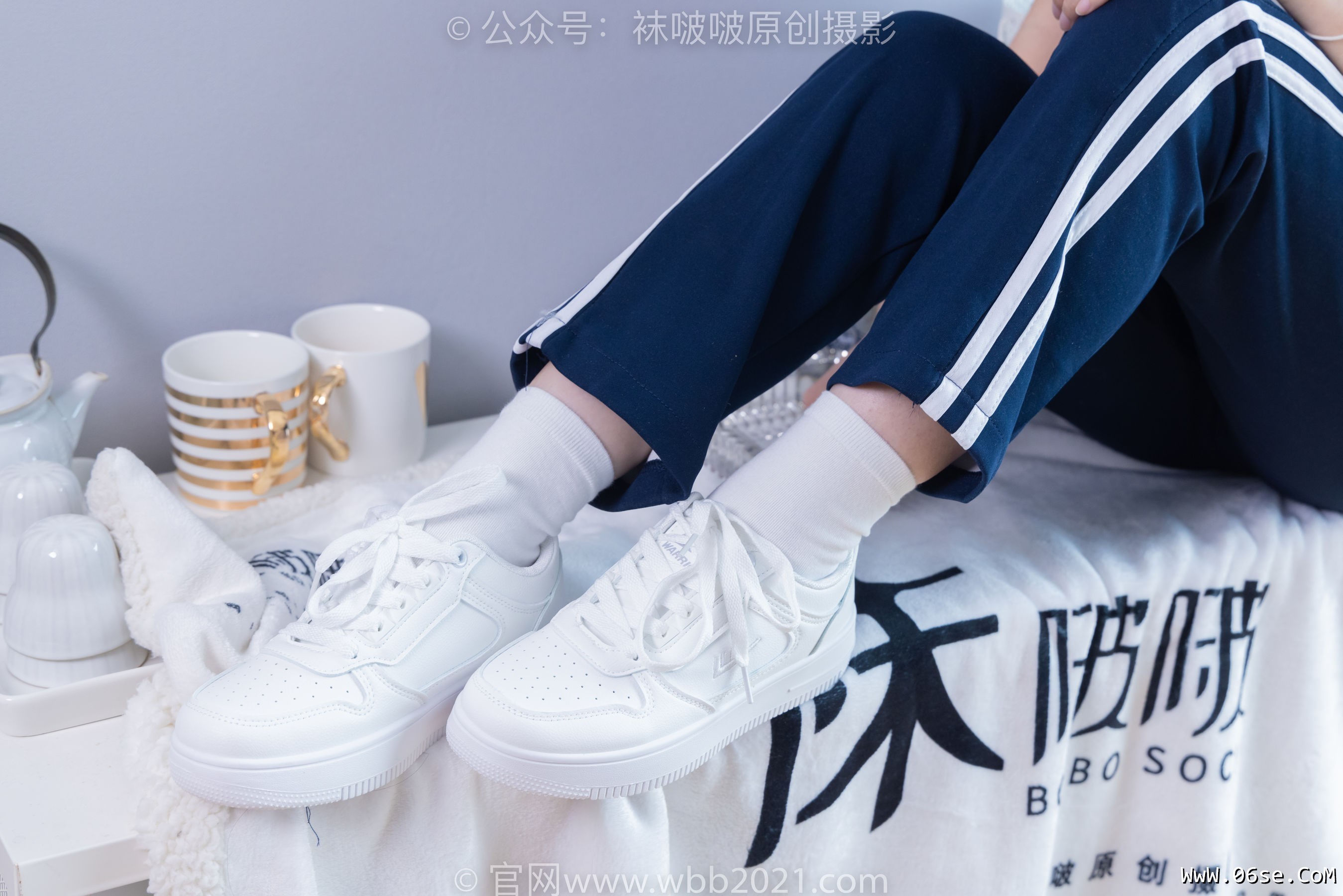 图片[35]-BoBoSocks袜啵啵 No.366 甜甜圈 -三双板鞋、白棉袜、短白丝[150P]-六色网