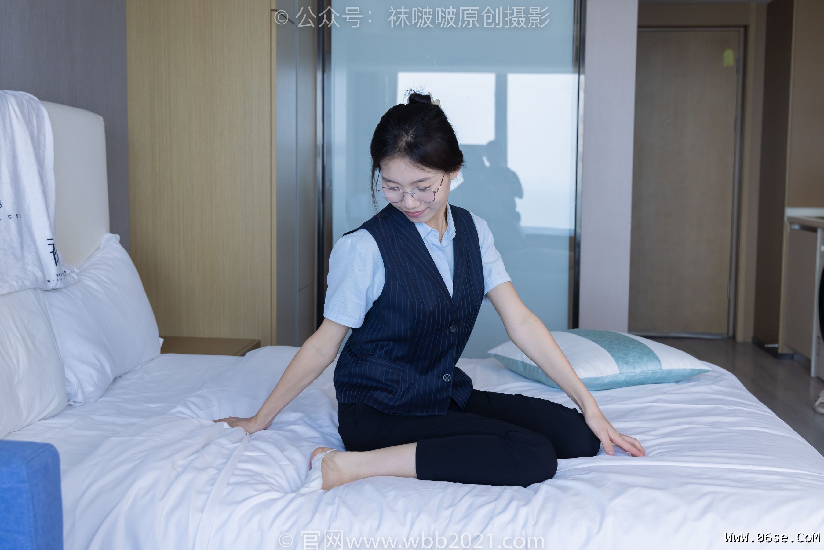图片[131]-BoBoSocks袜啵啵 No.413 芝士 -高跟鞋、白色吊带船袜、银行制服[145P]-六色网