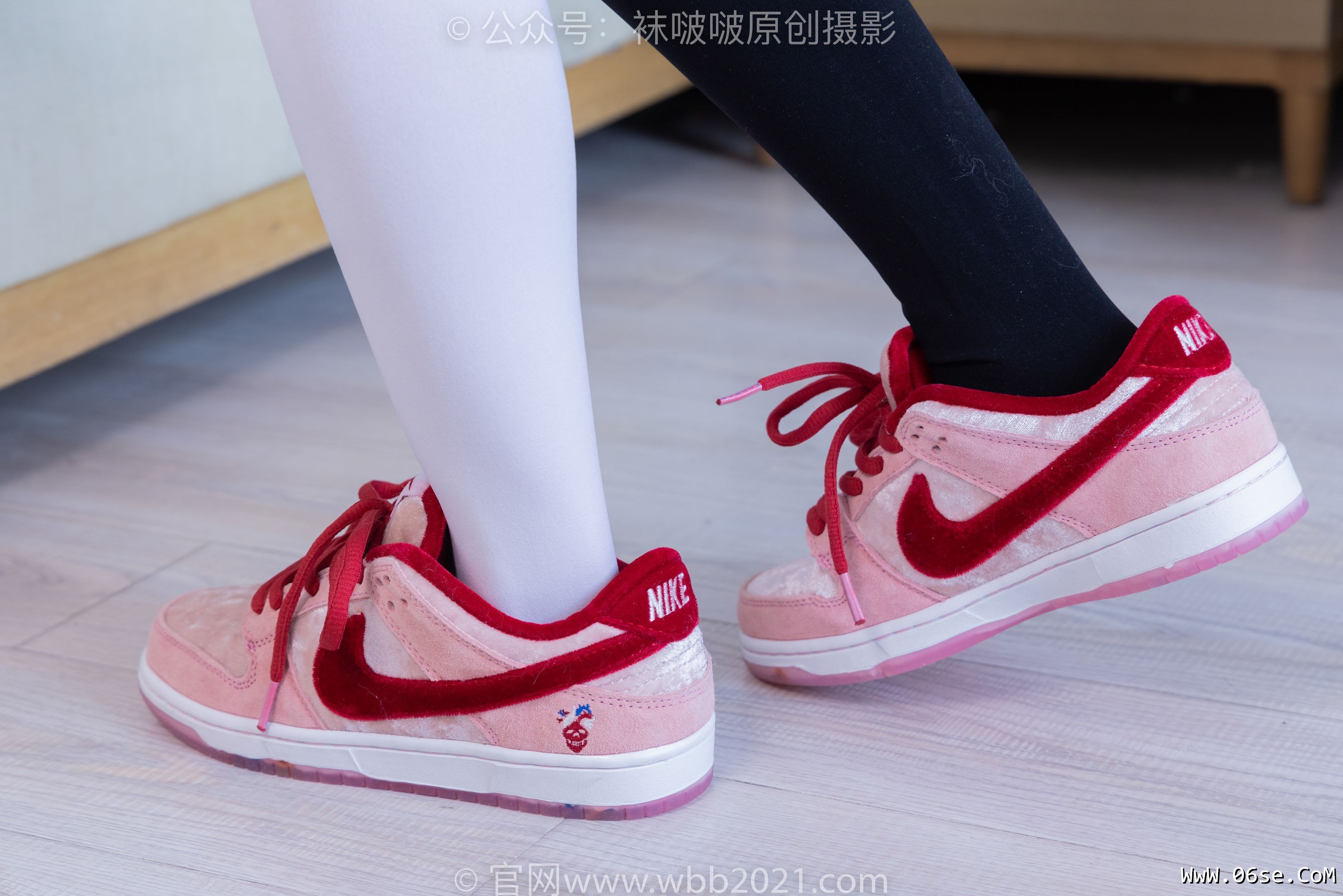 图片[134]-BoBoSocks袜啵啵 No.390 甜甜圈 -板鞋、厚黑丝大腿袜、厚白丝大腿袜[148P]-六色网