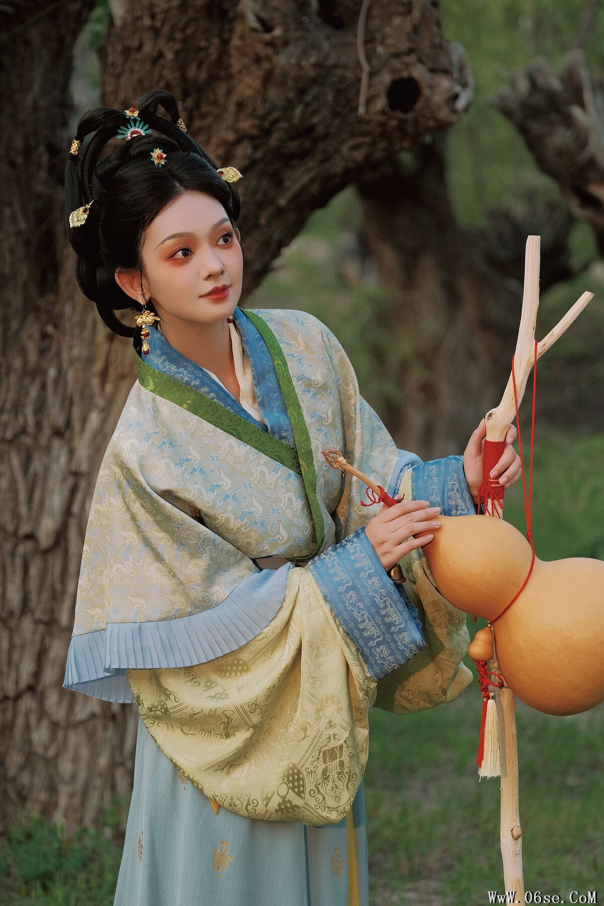 图片[20]-YiTuYu艺图语 Vol.7768 Qiu Qiu[32P]-六色网