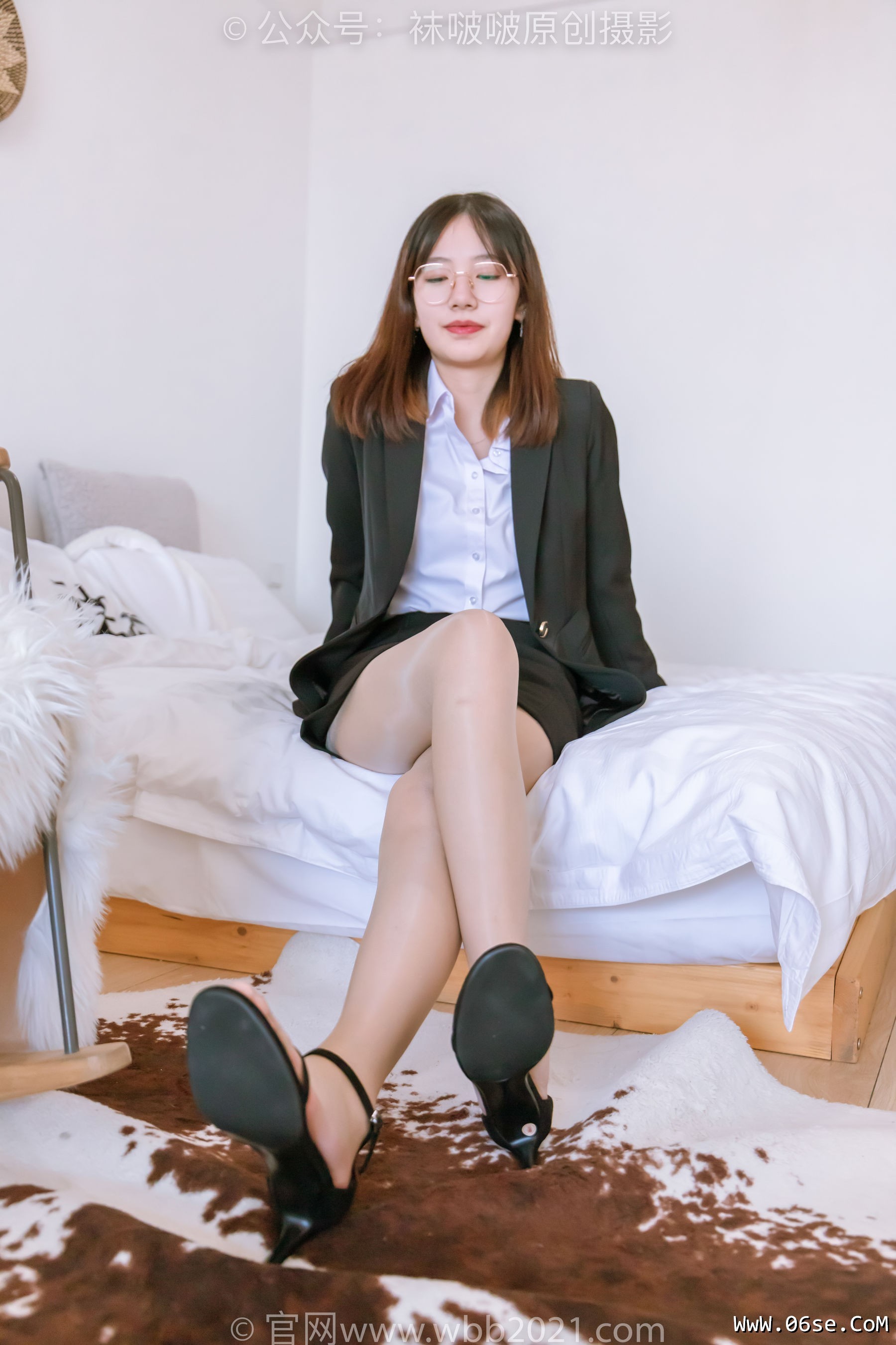 图片[37]-BoBoSocks袜啵啵 No.267 小甜豆 -高跟鞋、油亮肉丝、ol制服[129P]-六色网