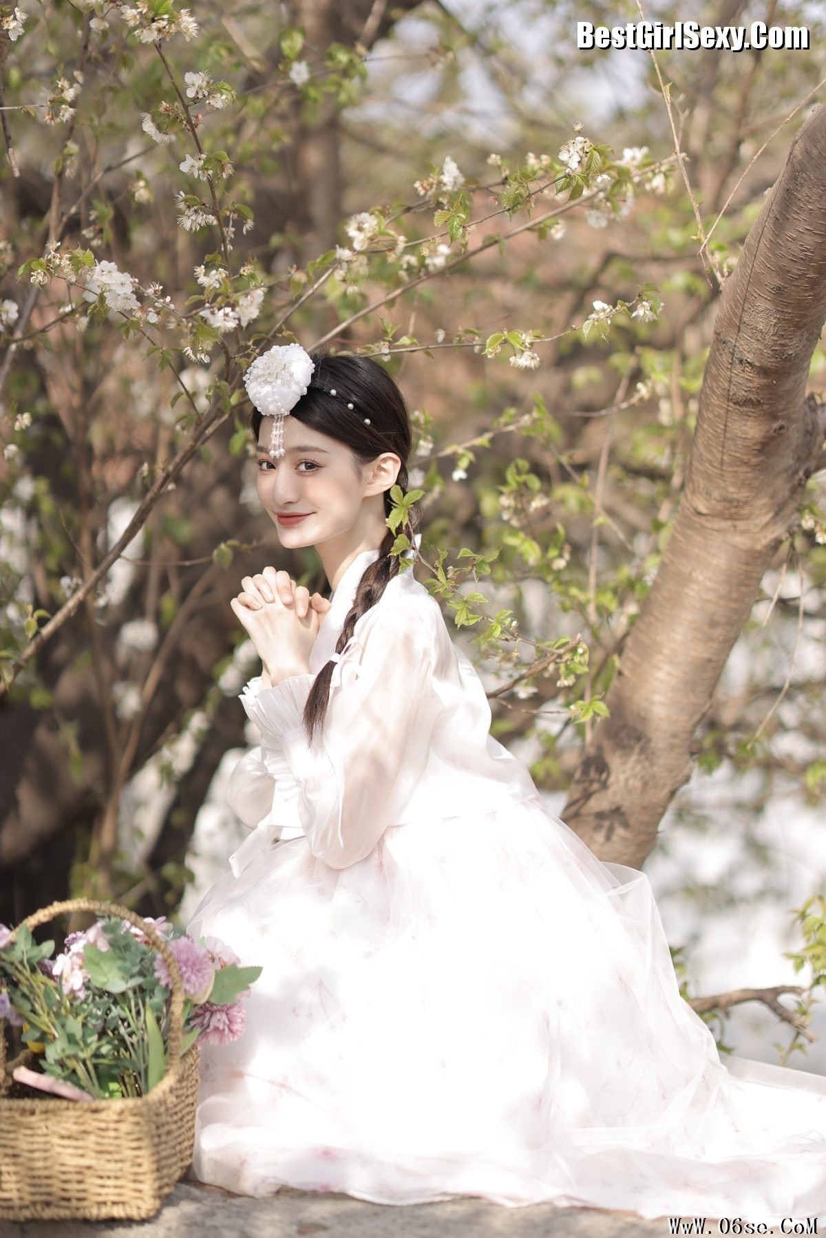 图片[35]-YiTuYu艺图语 Vol.3876 Xiao Duo Duo Yao Bao Fu[47P]-六色网