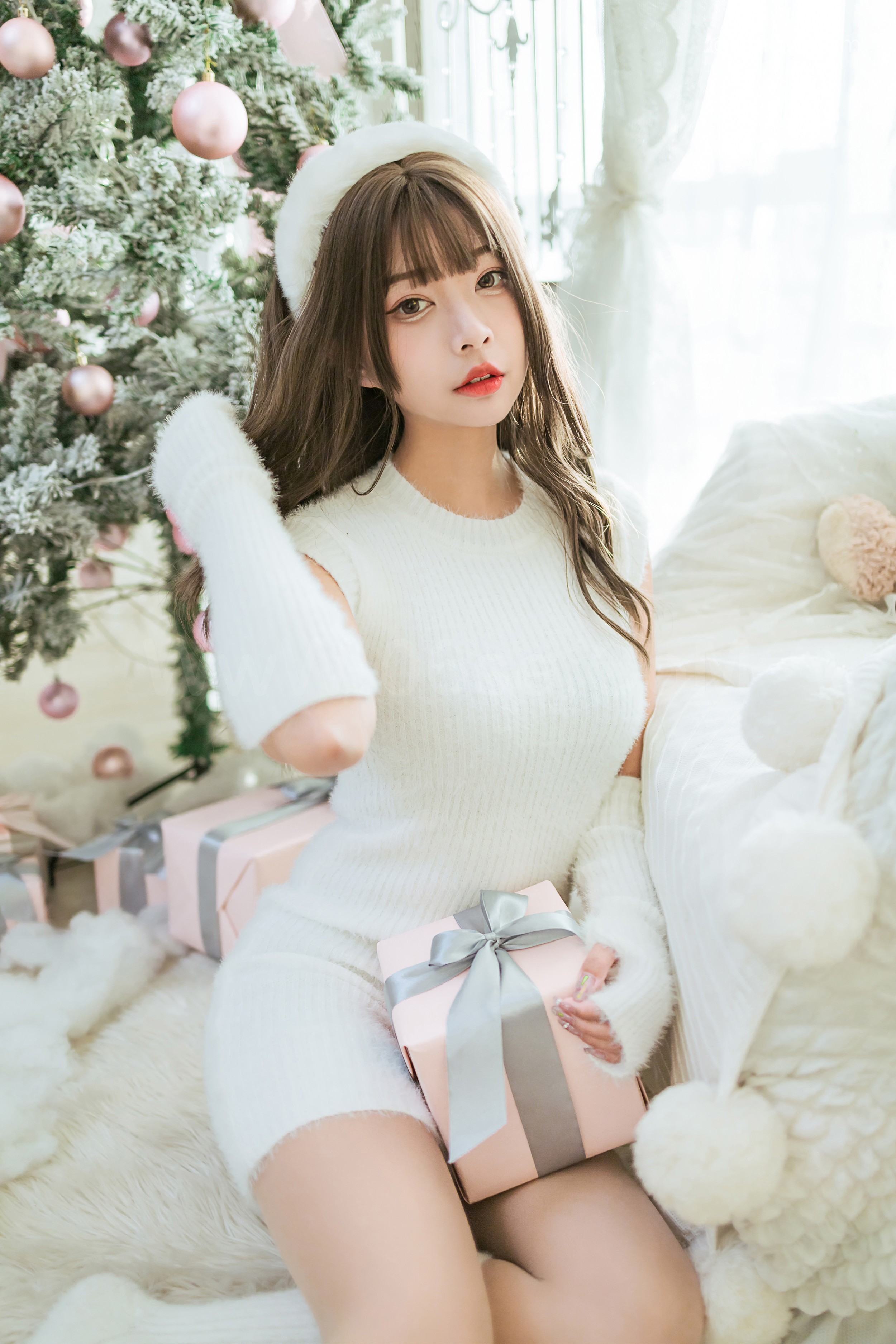 图片[28]-雅拉伊 – 阿禾《圣诞礼物》[41P]-六色网