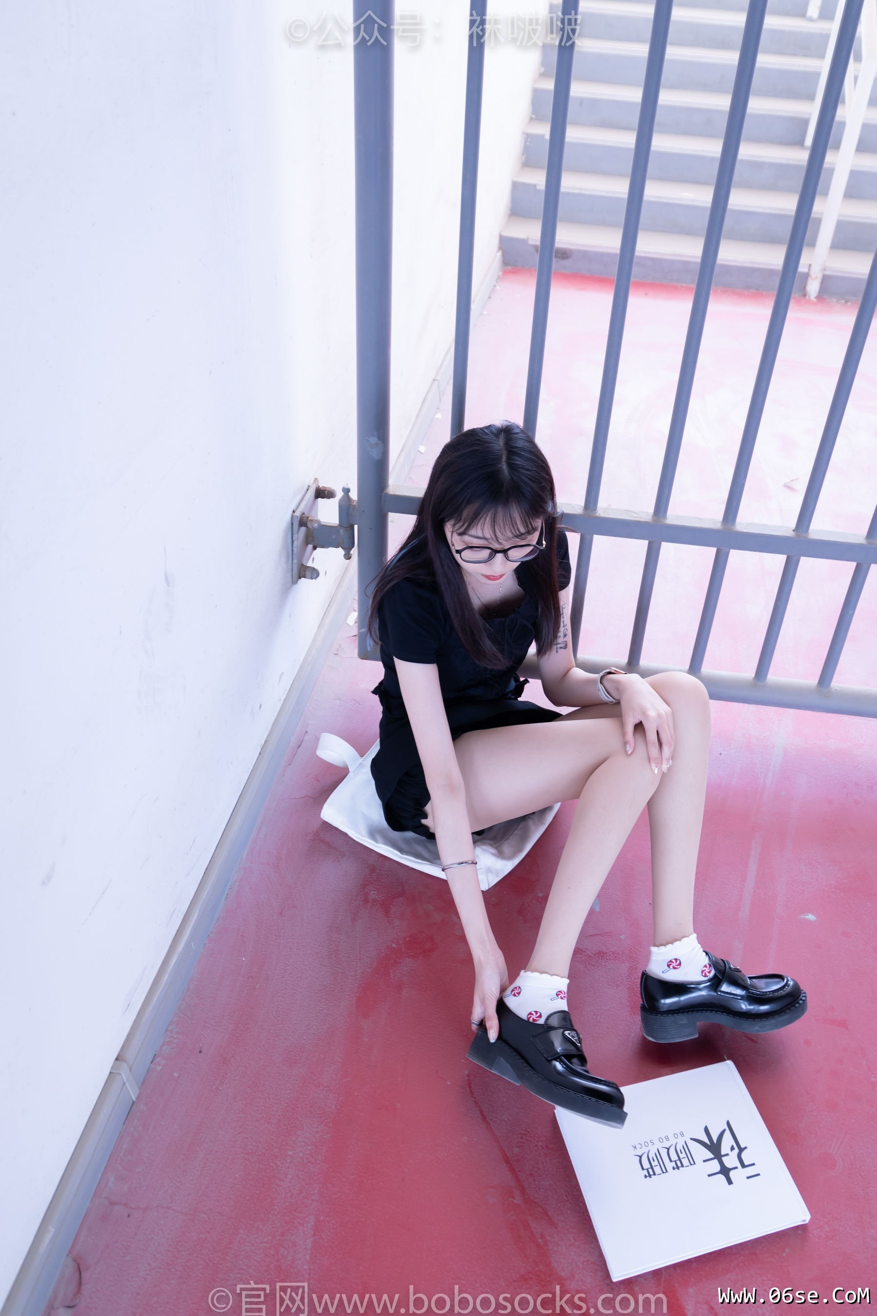 图片[38]-BoBoSocks袜啵啵 No.030 稚予- 皮鞋、短白棉袜、肉丝[141P]-六色网