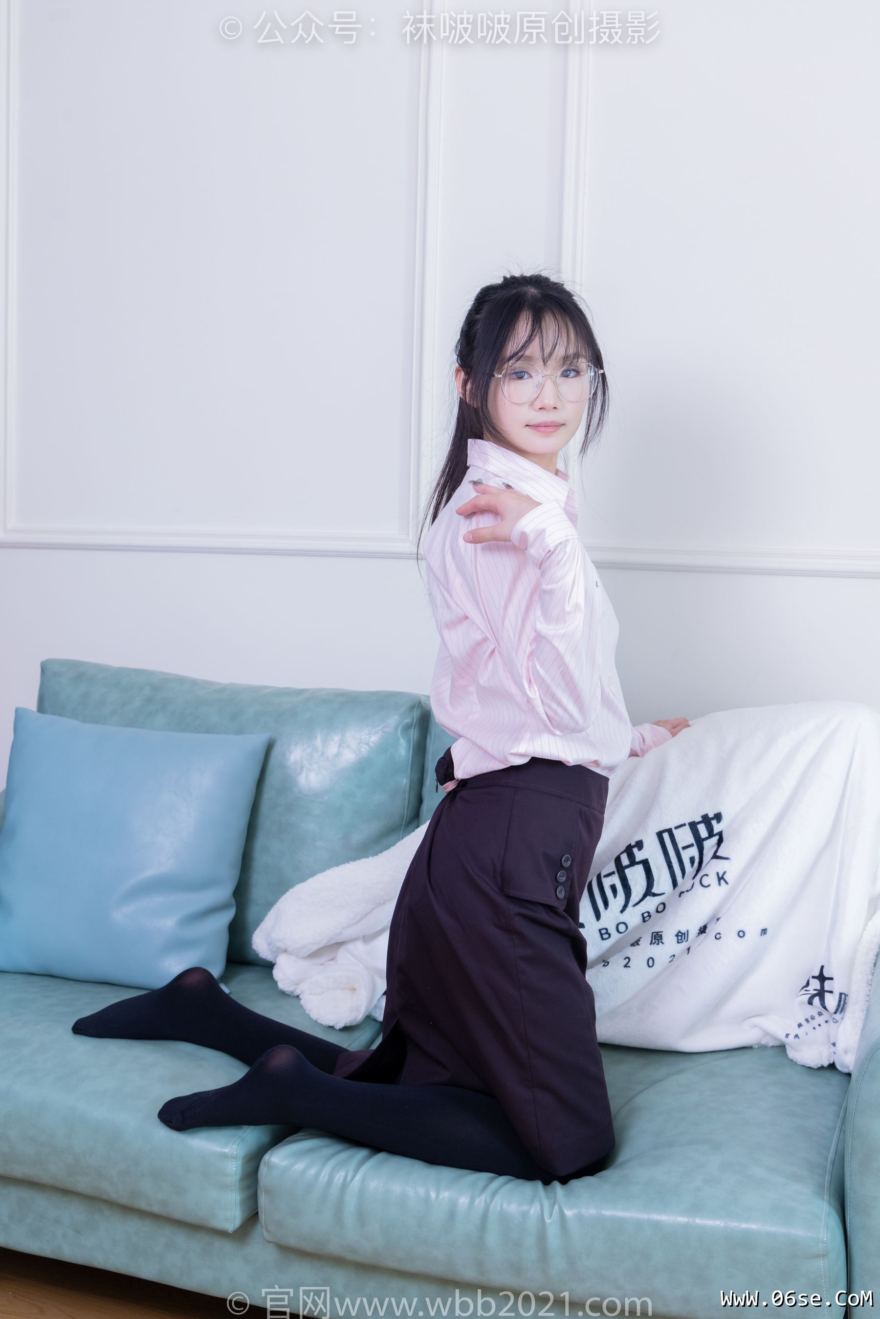图片[140]-BoBoSocks袜啵啵 No.362 甜甜圈 -两双皮鞋、厚肉丝、厚黑丝、ol制服[230P]-六色网