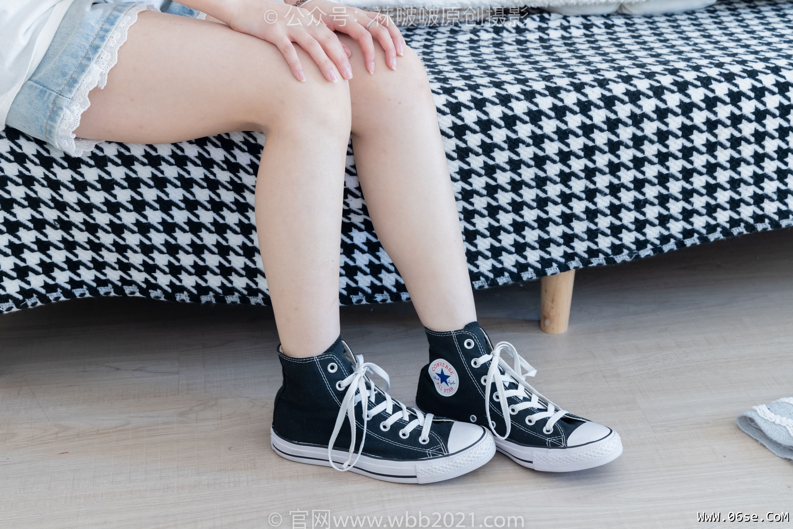 图片[2]-BoBoSocks袜啵啵 No.331 甜甜圈 -板鞋、白棉袜、裸足[144P]-六色网