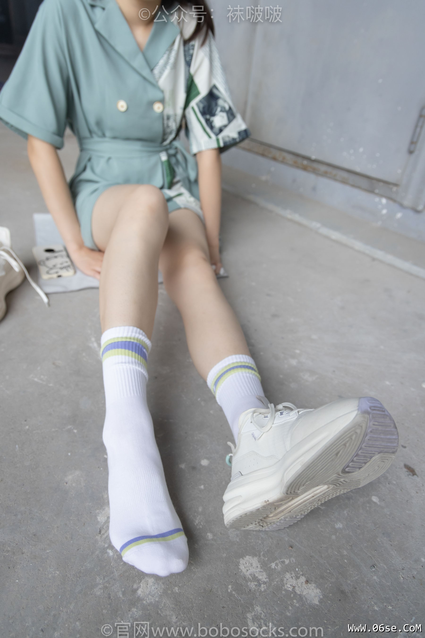 图片[49]-BoBoSocks袜啵啵 No.025 熊熊-安踏运动鞋、白色棉袜、裸足[146P]-六色网