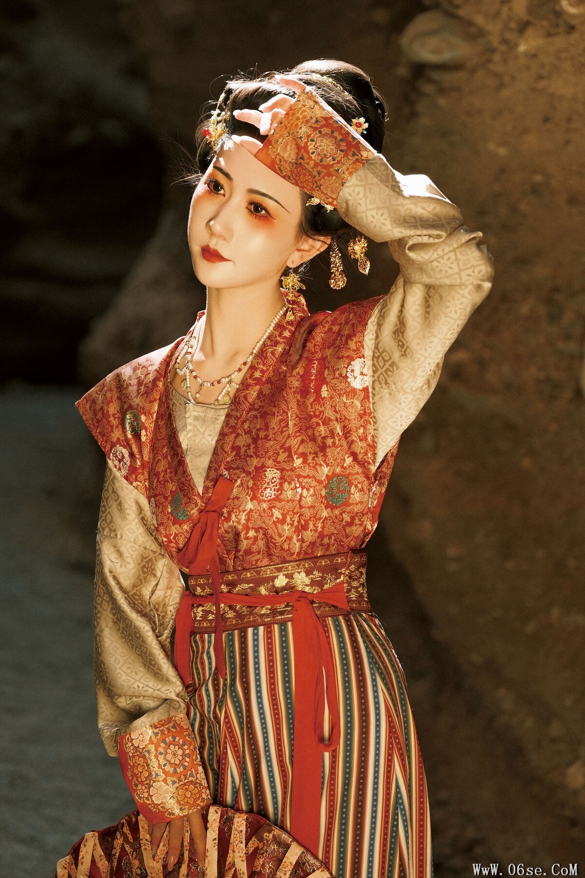 图片[14]-YiTuYu艺图语 Vol.7732 Xiao Bei Ke Qing Bu Yao Fang Qi[25P]-六色网