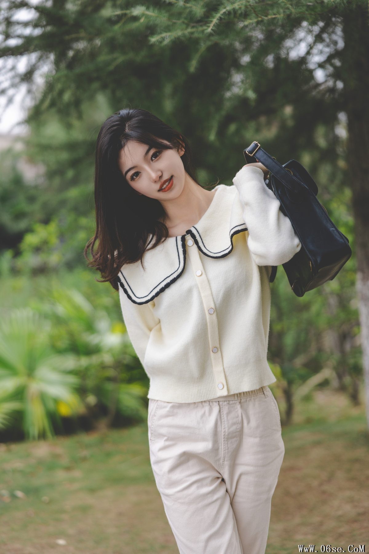 图片[17]-YiTuYu艺图语 Vol.4762 Aka Ki Qing Ko[28P]-六色网
