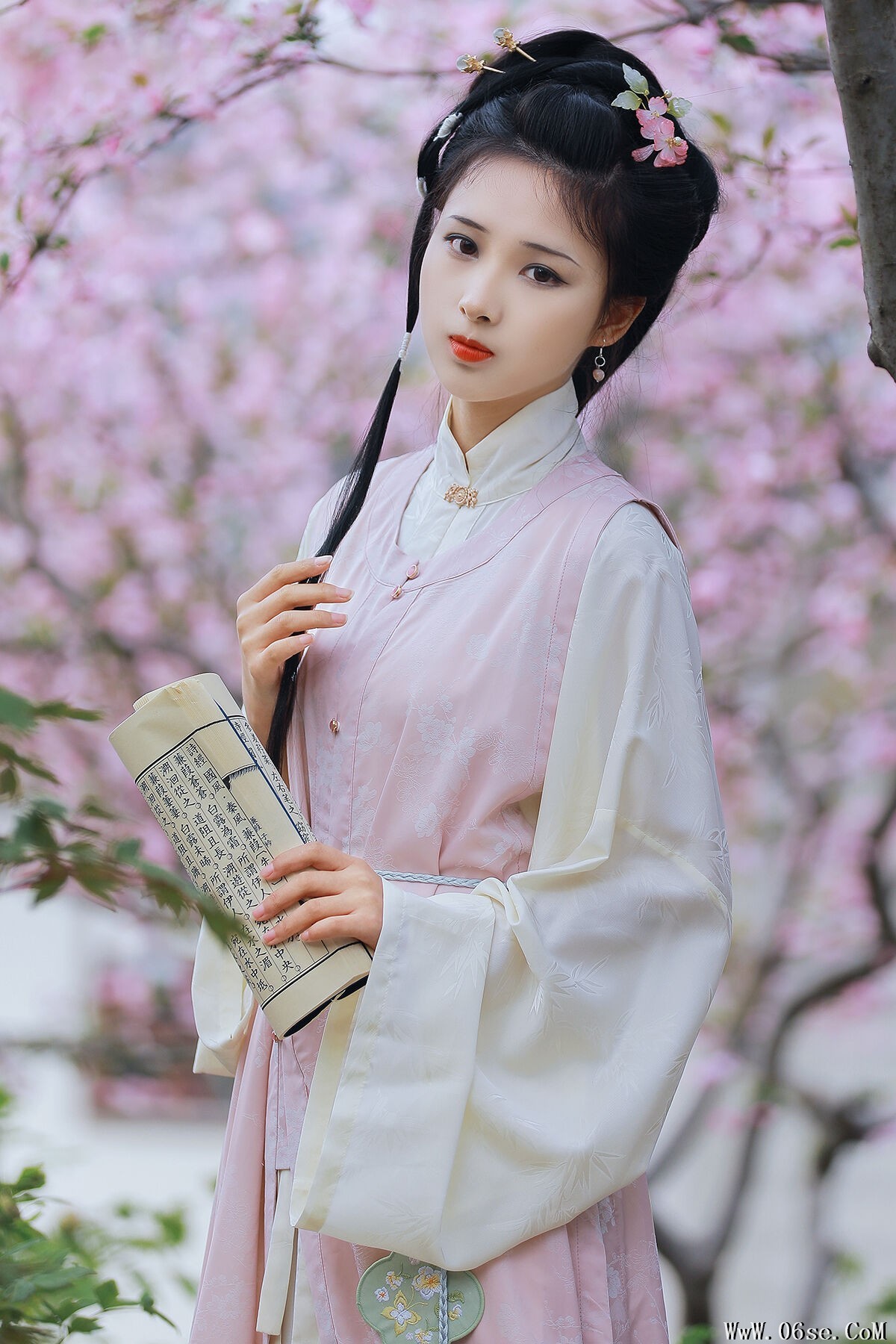YiTuYu艺图语 Vol.7189 Jiu Niang Yuan Zi[26P]-六色网