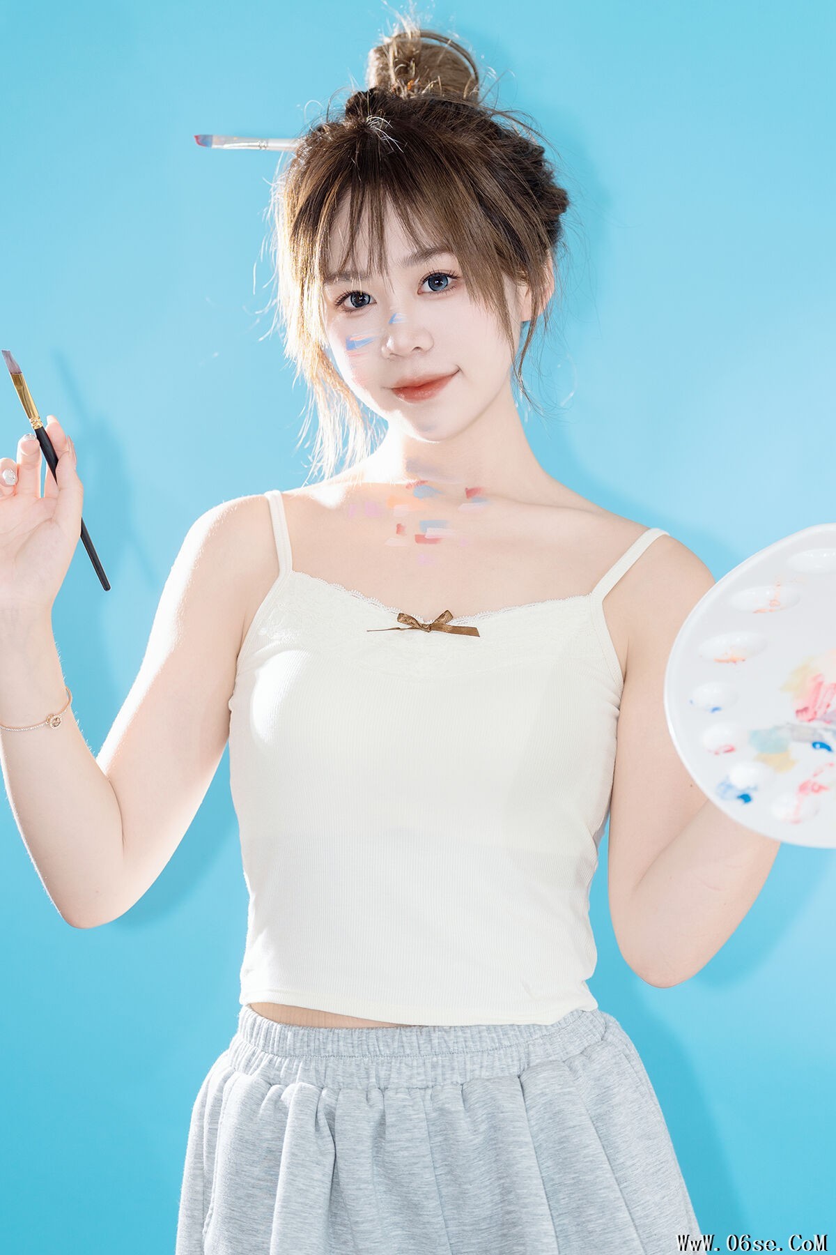 YiTuYu艺图语 Vol.7517 Pao Fu Xiao Fang[25P]-六色网