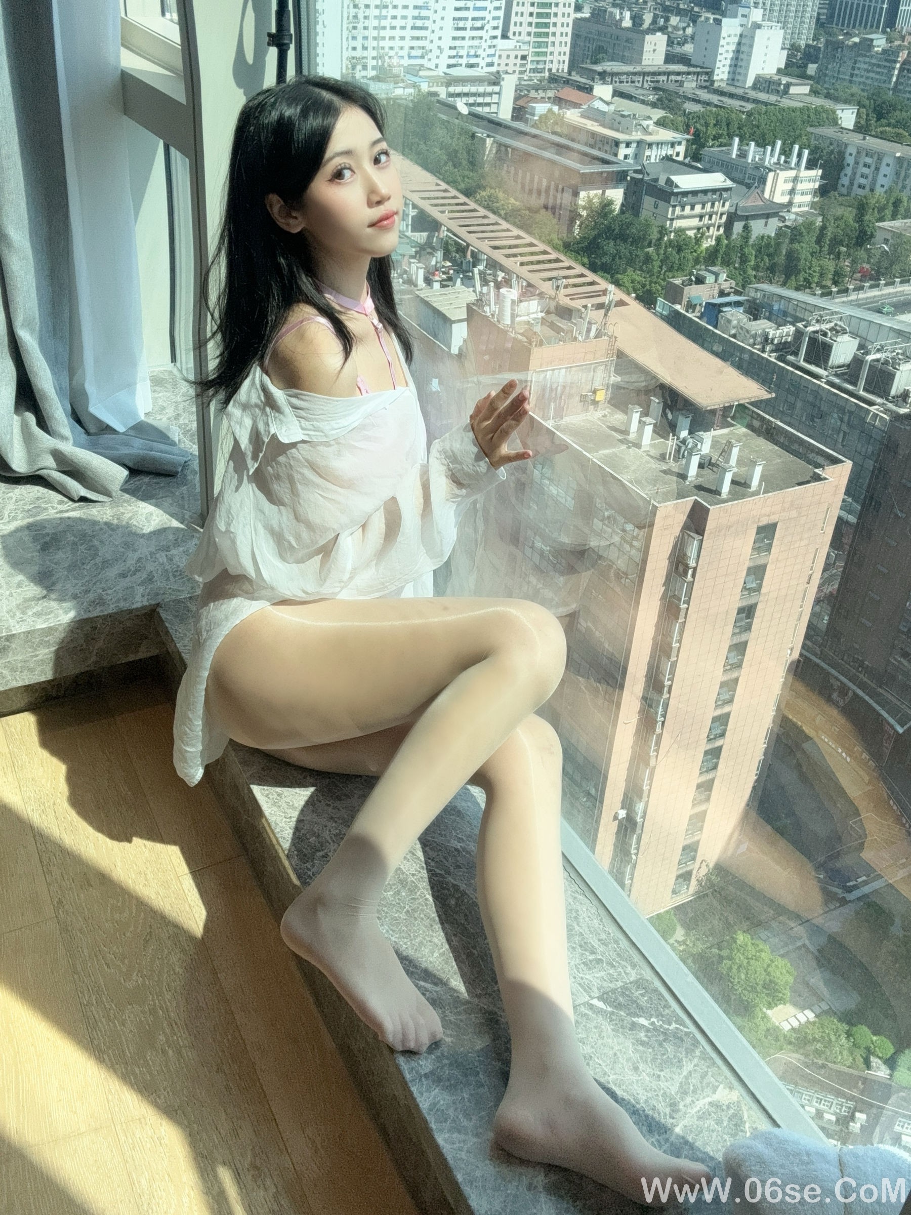 图片[25]-微博人气Coser不呆猫 – 粉色衬衣女友[66P]-六色网