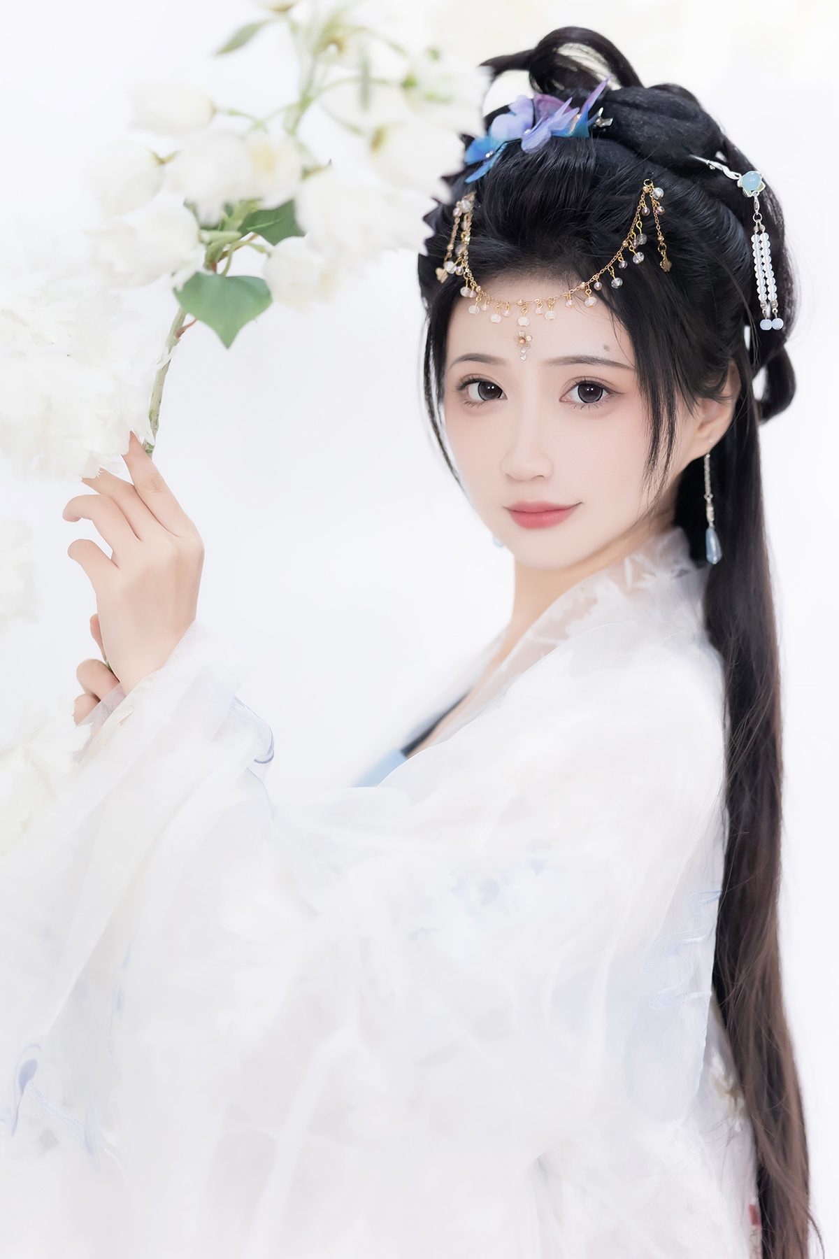 YiTuYu艺图语 Vol.3412 Qi Luo Sheng De Xiao Su Su[27P]-六色网