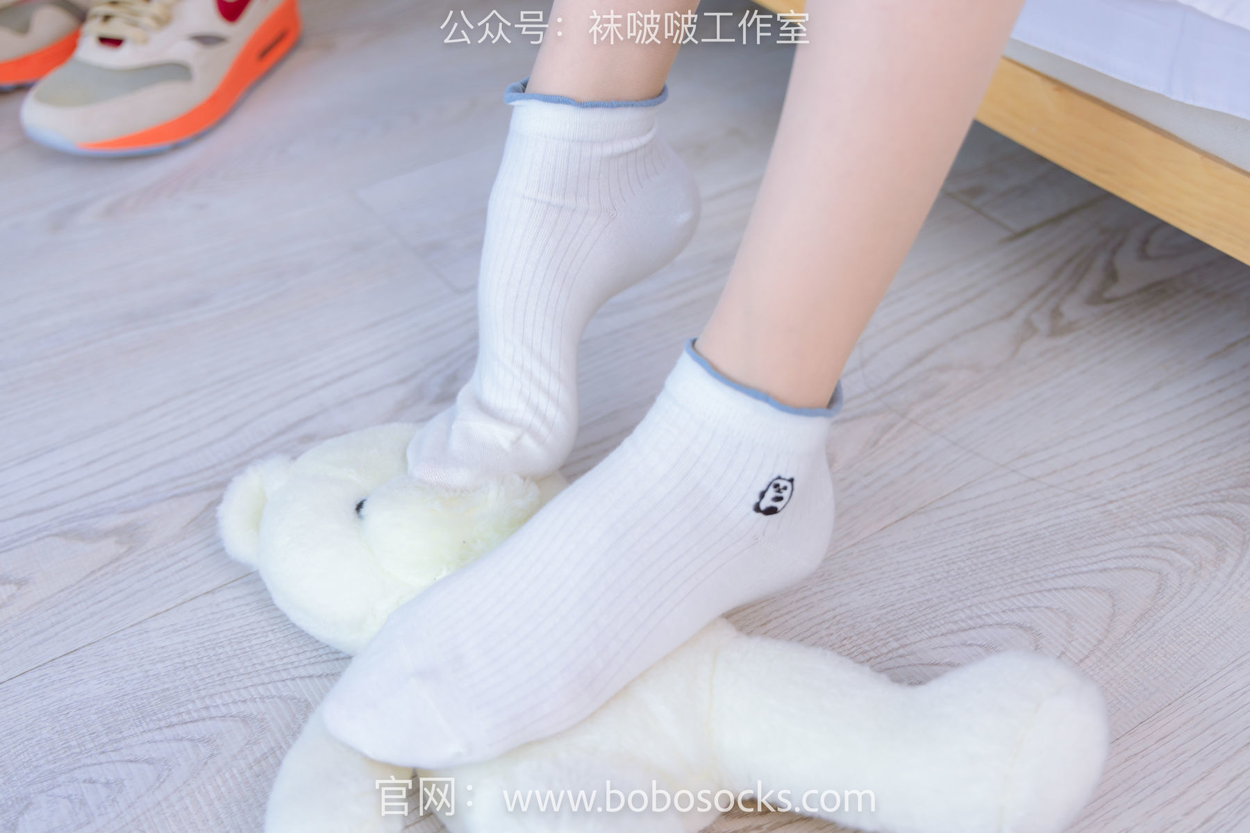 图片[116]-BoBoSocks袜啵啵 No.118 稚予-运动鞋、白棉袜、肉丝、踩小熊玩偶[140P]-六色网