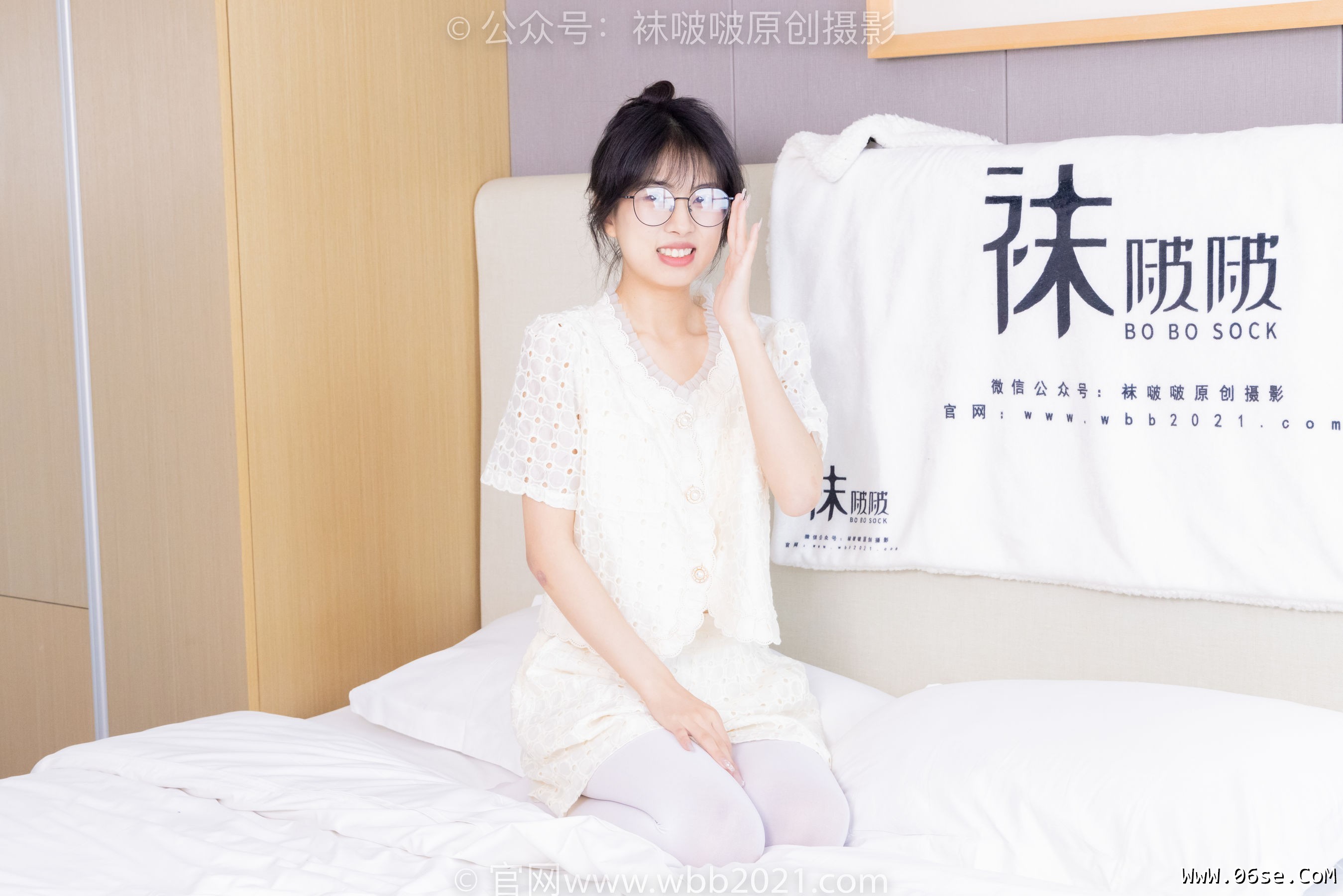 图片[8]-BoBoSocks袜啵啵 No.421 奶油 – 皮鞋、厚白丝、瑜伽动作时老头乐挠脚剧情[140P]-六色网