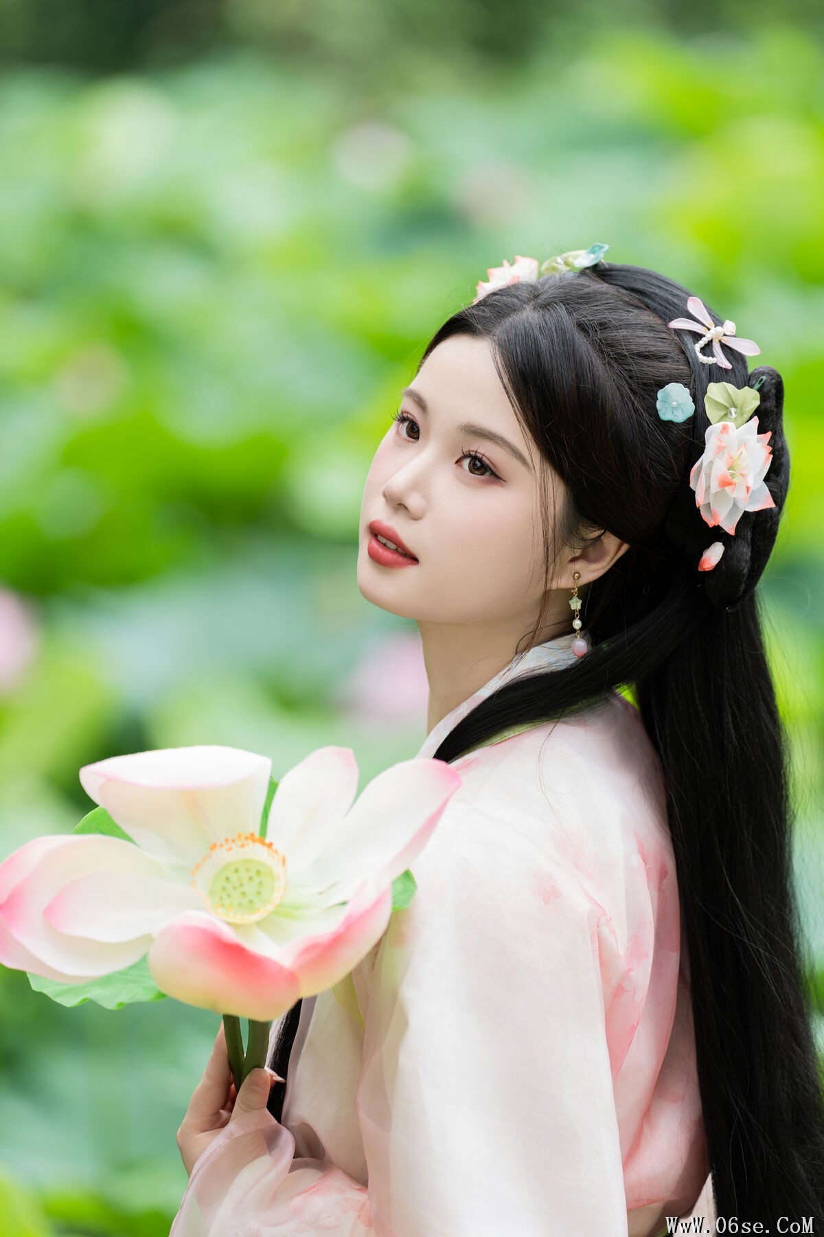 图片[19]-YiTuYu艺图语 Vol.7333 Xi Gua[25P]-六色网