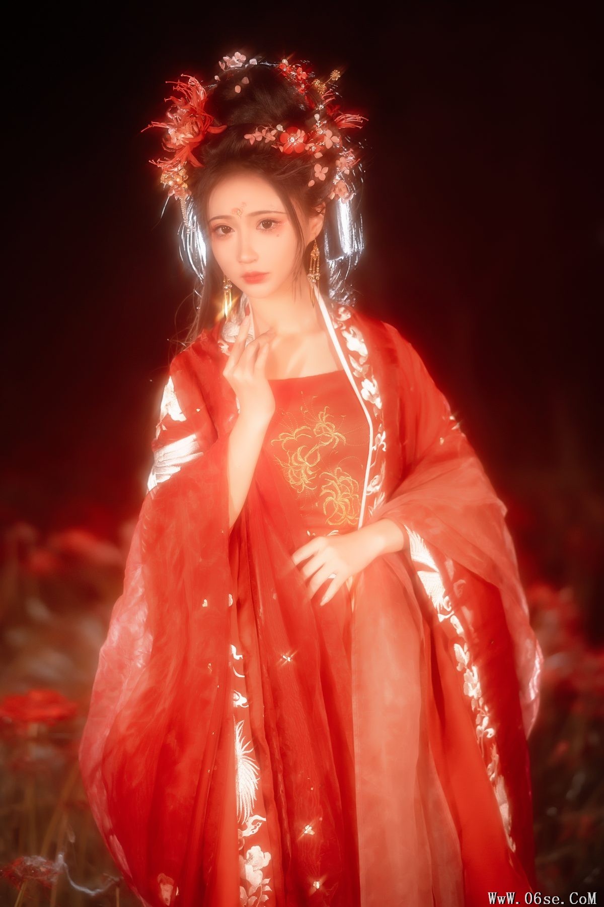 图片[32]-YiTuYu艺图语 Vol.3155 Qi Luo Sheng De Xiao Su Su[32P]-六色网
