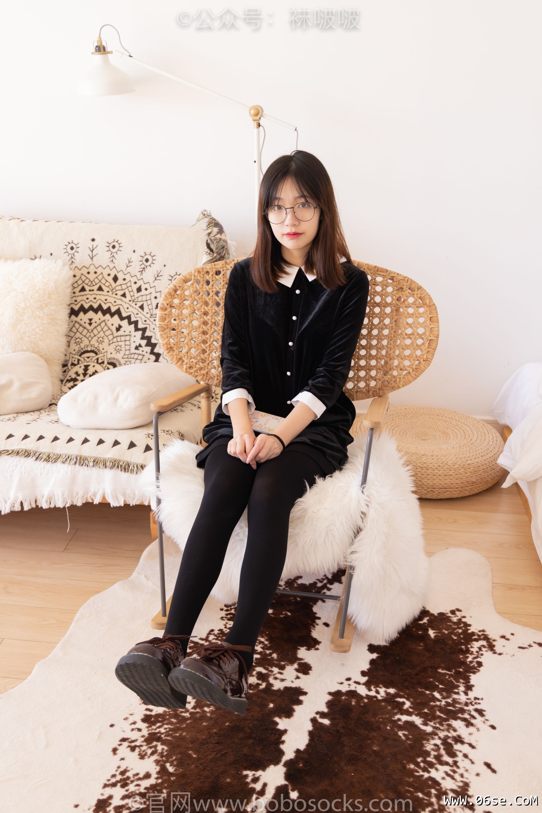 图片[15]-BoBoSocks袜啵啵 No.053 小甜豆-皮鞋、厚黑丝、黑色蕾丝船袜[140P]-六色网