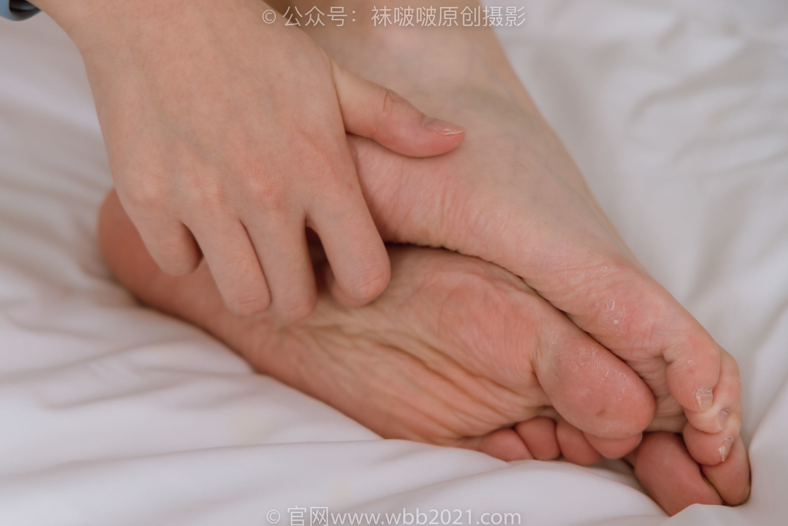 图片[32]-BoBoSocks袜啵啵 No.348 小甜豆 -两双高跟鞋、厚白丝大腿袜、裸足[170P]-六色网