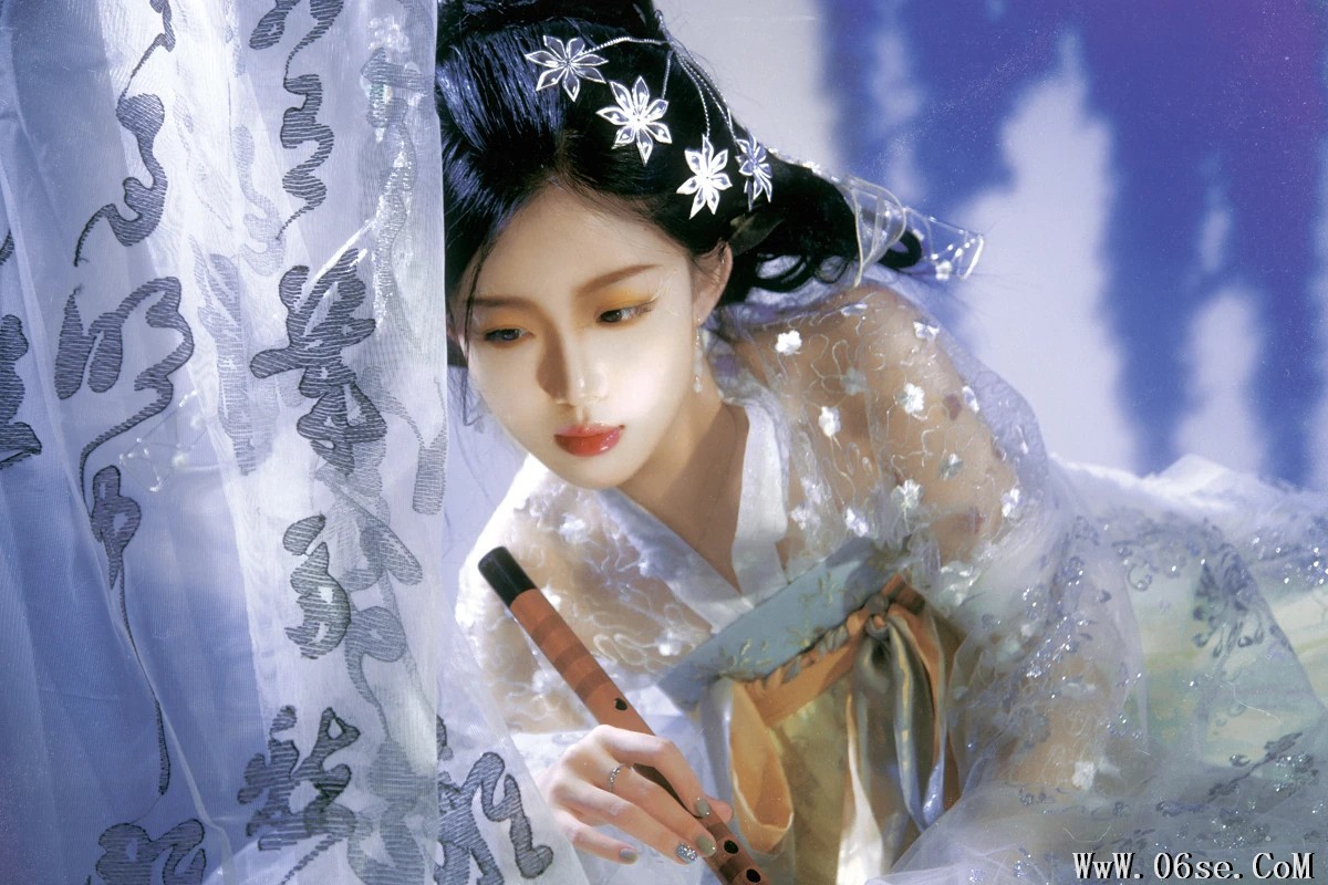 图片[14]-[艺图语]2022.12.28 Vol.2782 – 银睿姬 [35P]-六色网