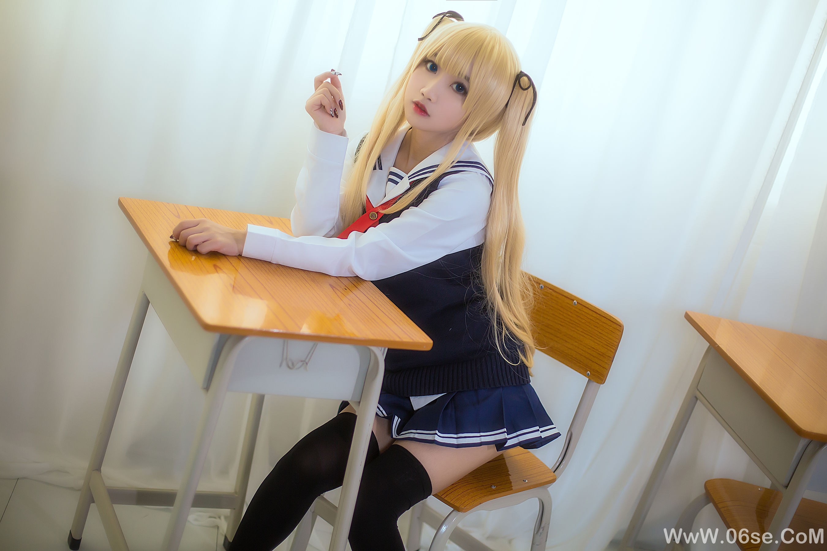 白嫩美少女鬼畜瑶 校服[15P]-六色网