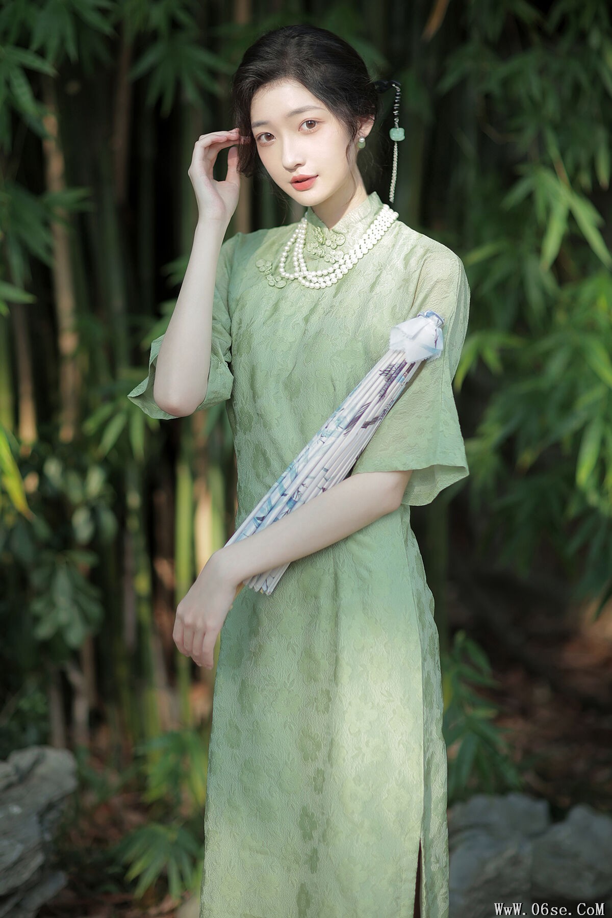 YiTuYu艺图语 Vol.6667 Dai Dai Qi Fei La[28P]-六色网