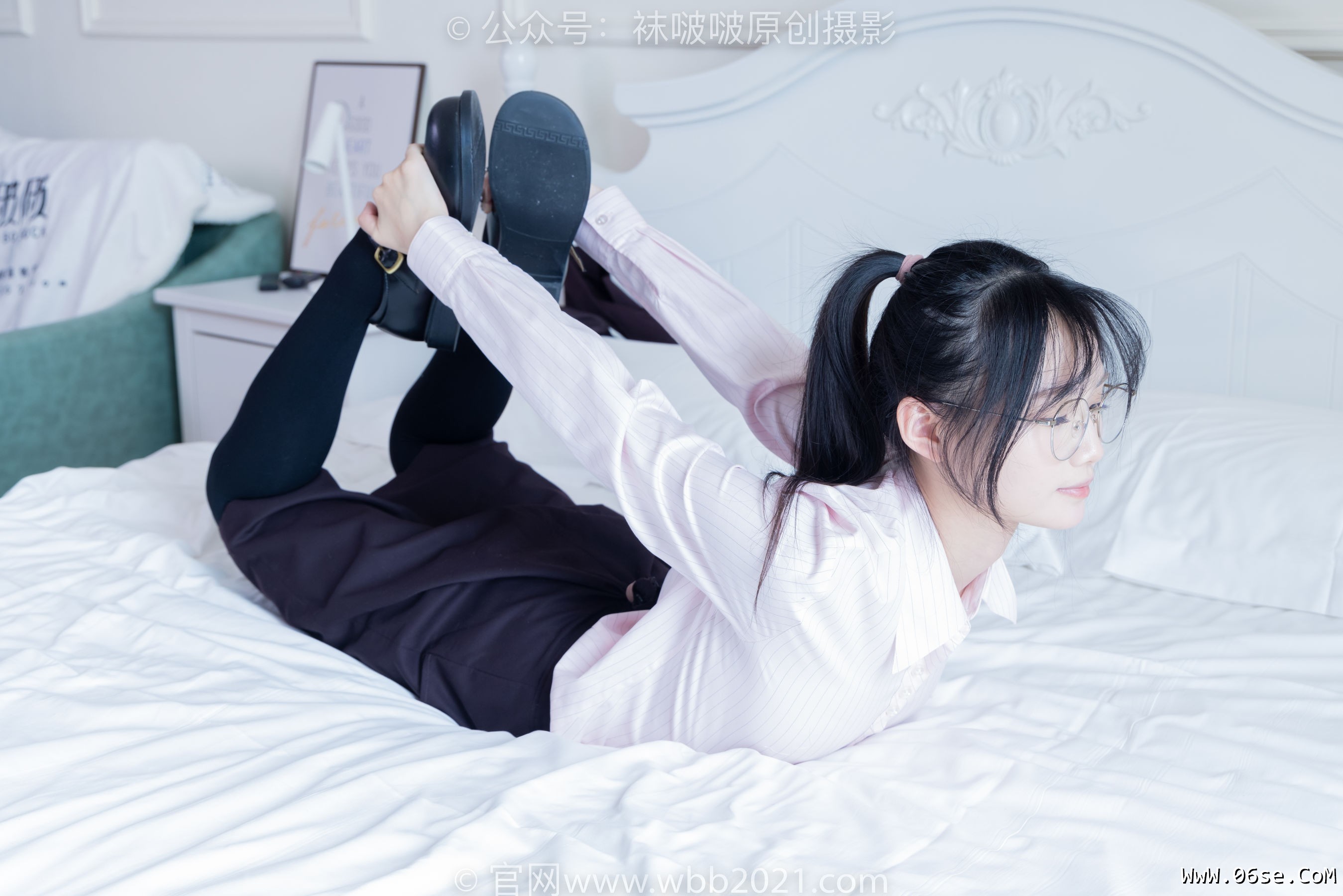 图片[58]-BoBoSocks袜啵啵 No.362 甜甜圈 -两双皮鞋、厚肉丝、厚黑丝、ol制服[230P]-六色网