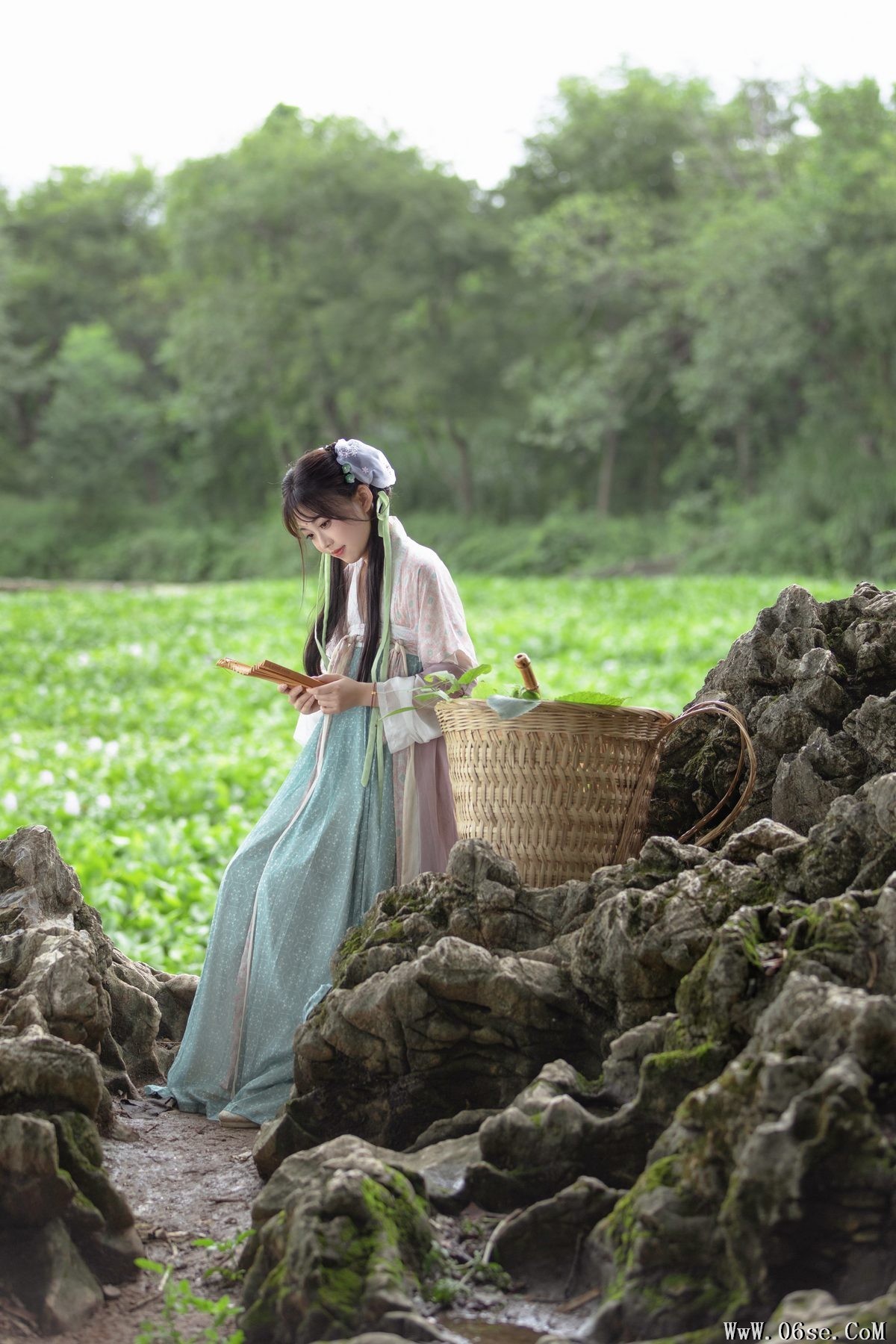 图片[29]-YiTuYu艺图语 Vol.5251 Jin Zou Ba[51P]-六色网