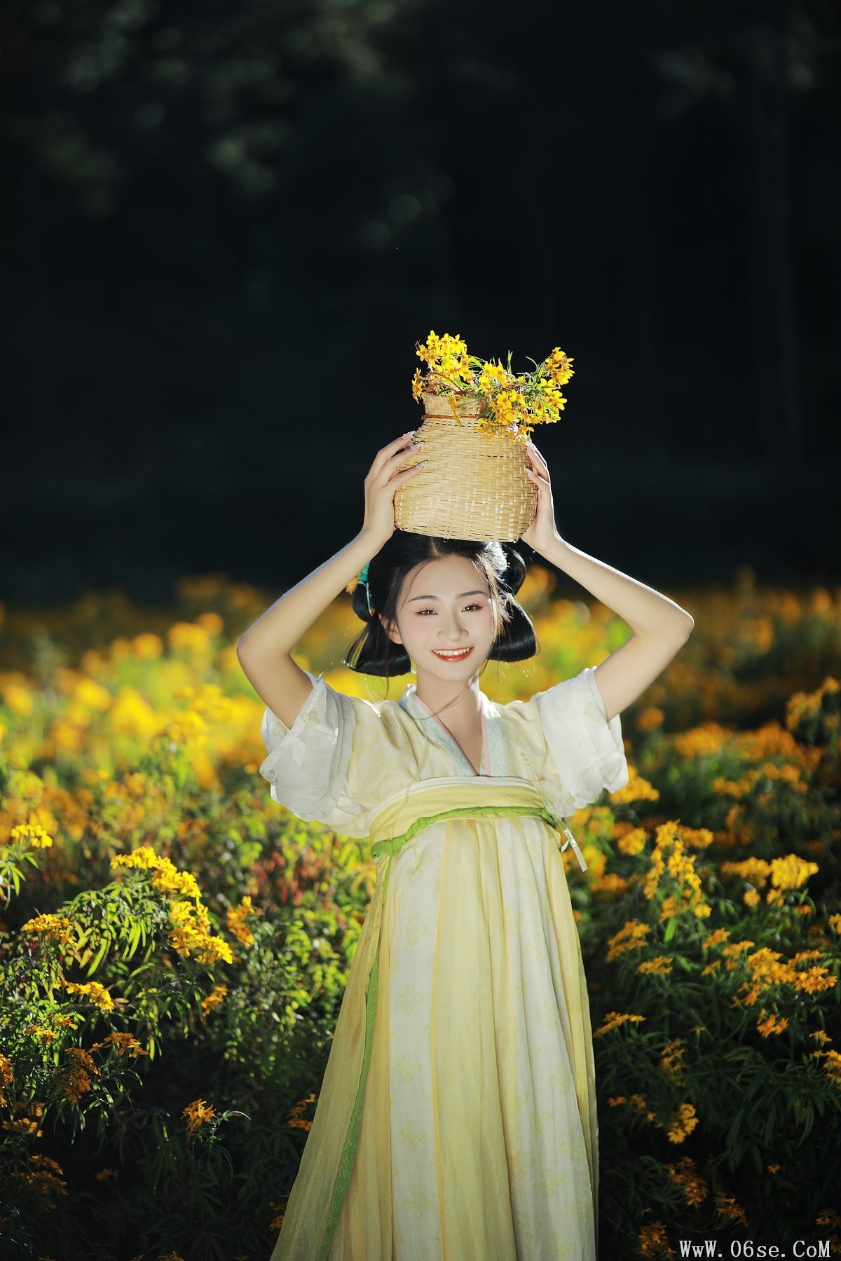 图片[28]-YiTuYu艺图语 Vol.3343 Xiao E Jiang Jiang Jiang[34P]-六色网