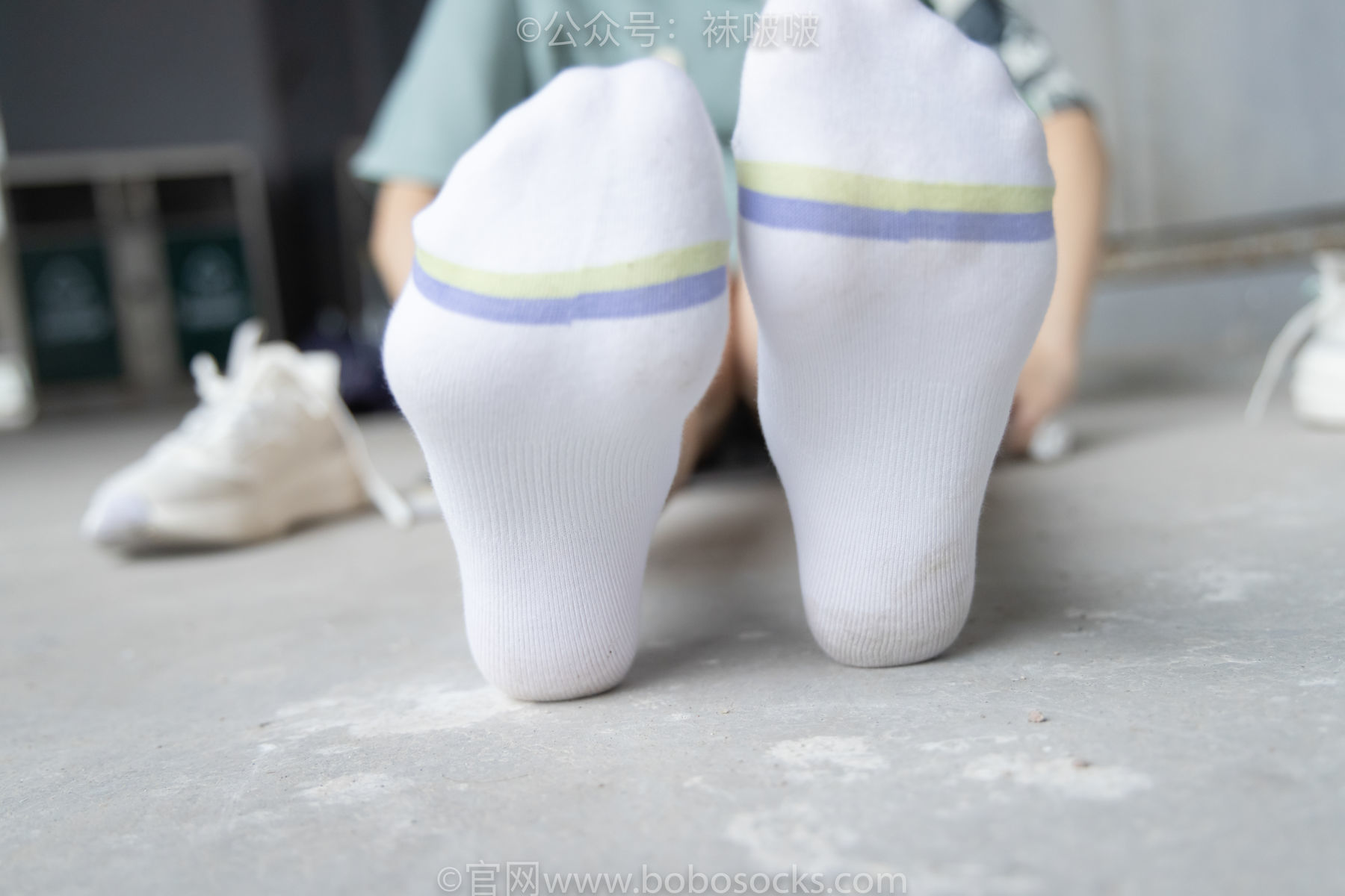 图片[61]-BoBoSocks袜啵啵 No.025 熊熊-安踏运动鞋、白色棉袜、裸足[146P]-六色网