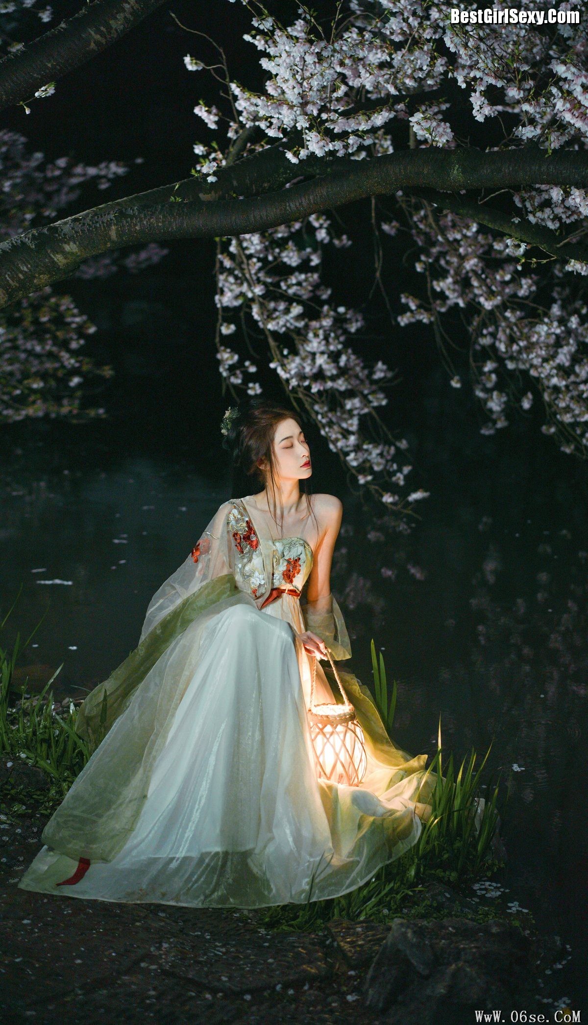 图片[15]-YiTuYu艺图语 Vol.4025 Shu Li[24P]-六色网