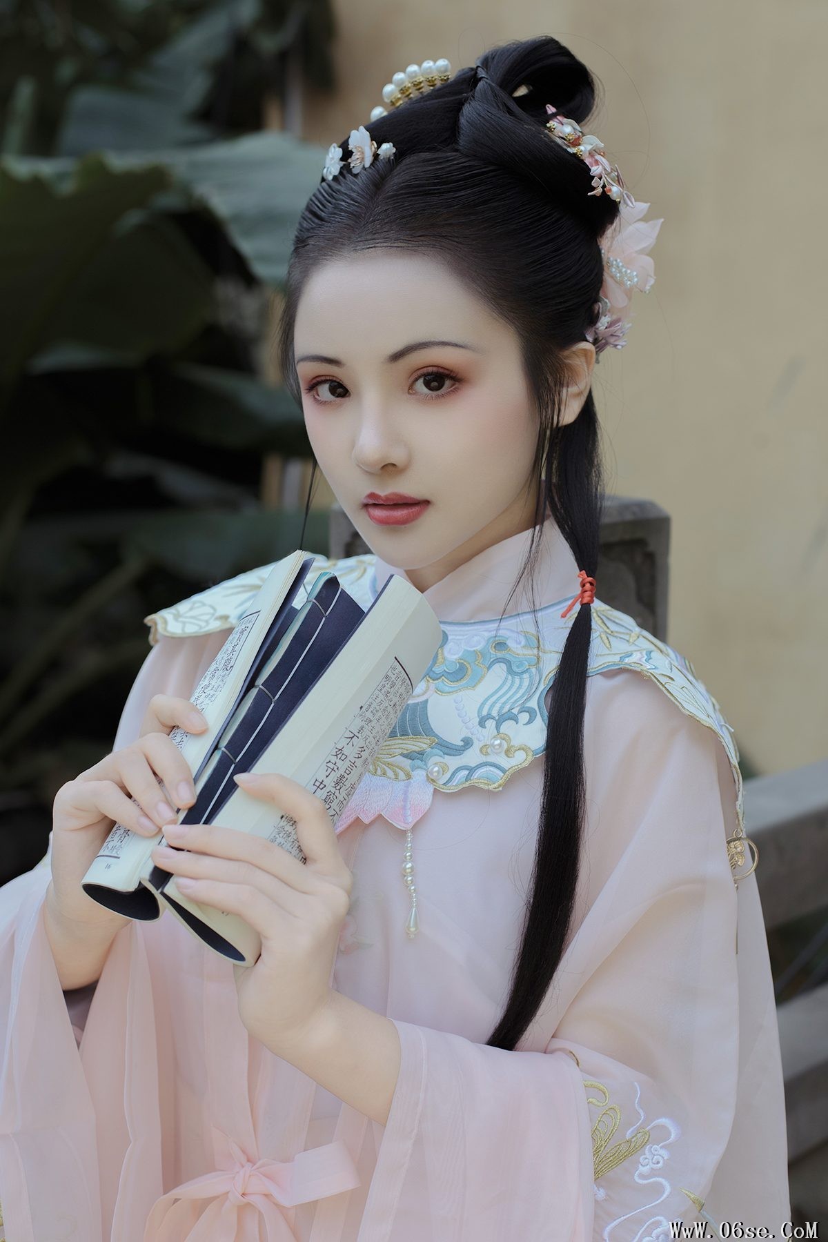 YiTuYu艺图语 Vol.5685 Chu Yao[24P]-六色网
