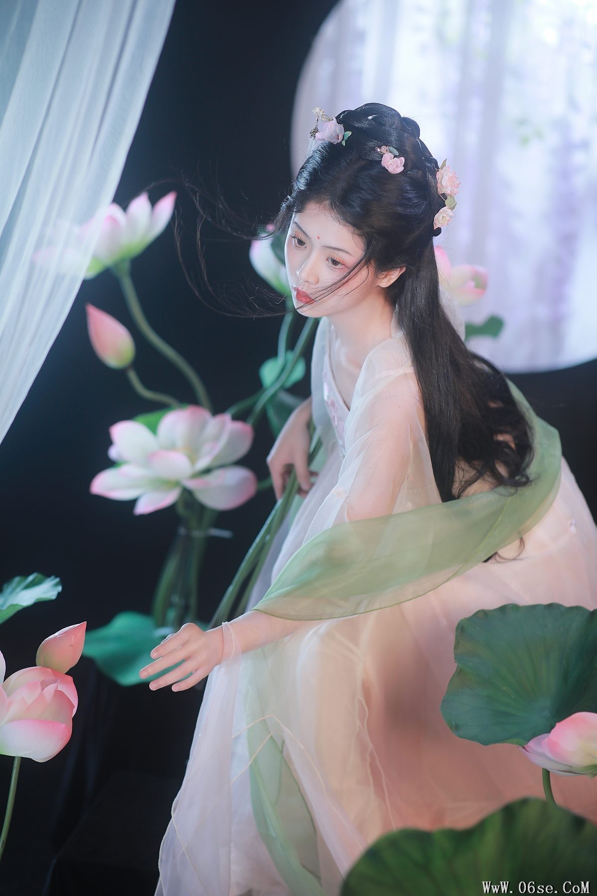 图片[25]-YiTuYu艺图语 Vol.4974 Dai Bu Zhu De Yi Mi[37P]-六色网