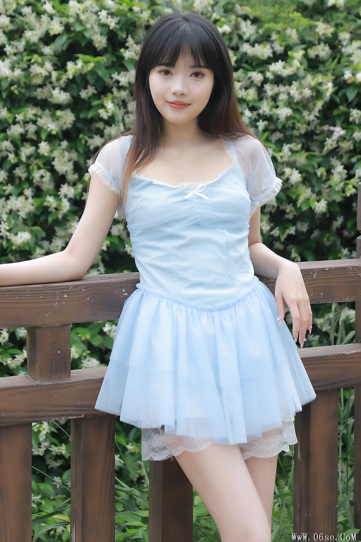 YiTuYu艺图语 Vol.7045 Xiao Wei Ren Er[28P]-六色网