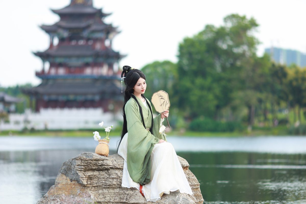 图片[35]-YiTuYu艺图语 Vol.5352 Yu Xiao Li Lili[46P]-六色网